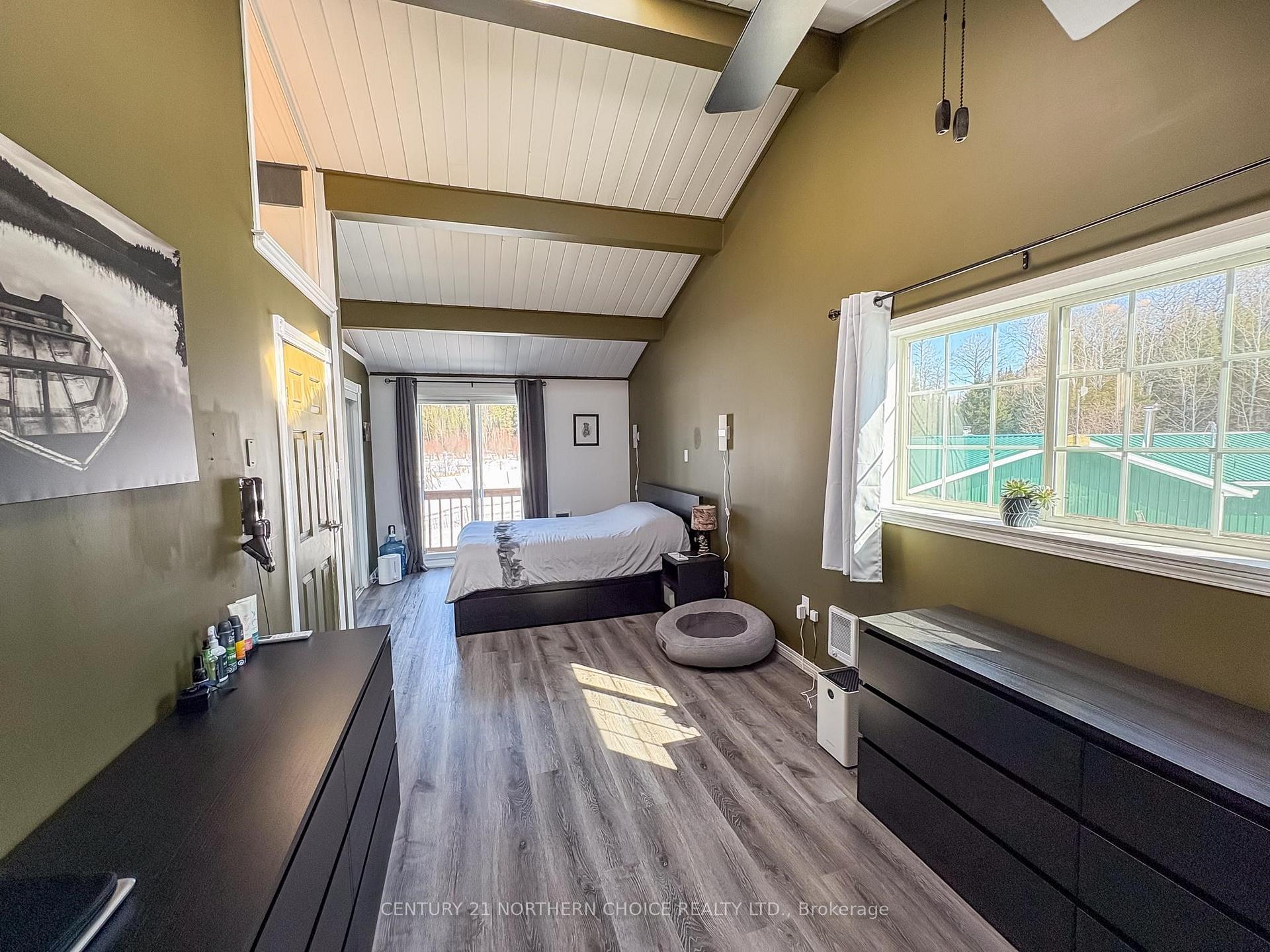Photo 8 of 450 School Road, Kenora, Kenora Northeast — HOMEH