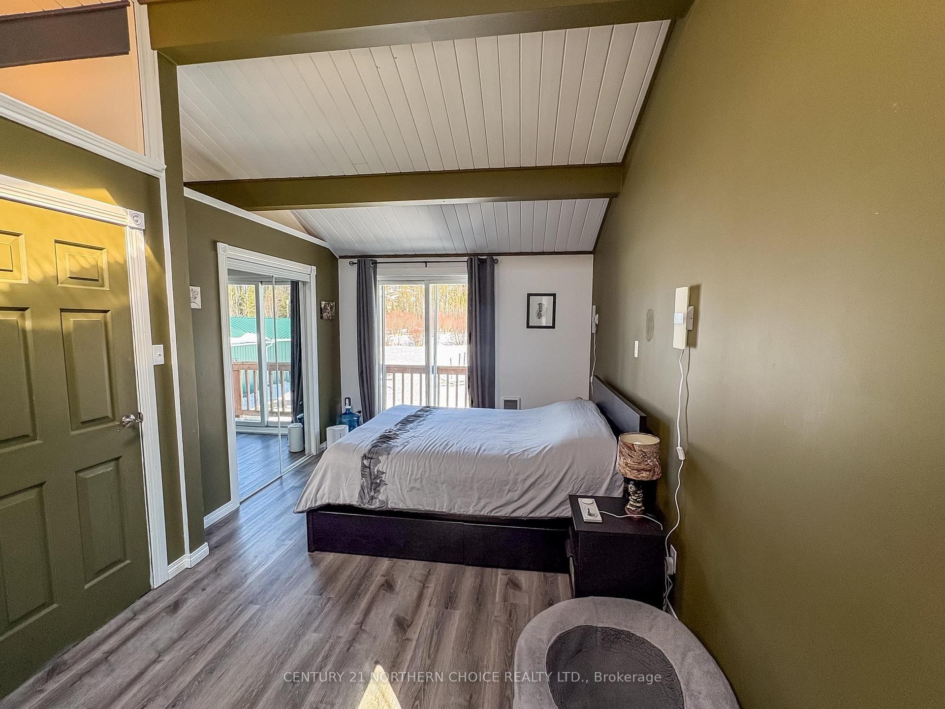 Photo 10 of 450 School Road, Kenora, Kenora Northeast — HOMEH
