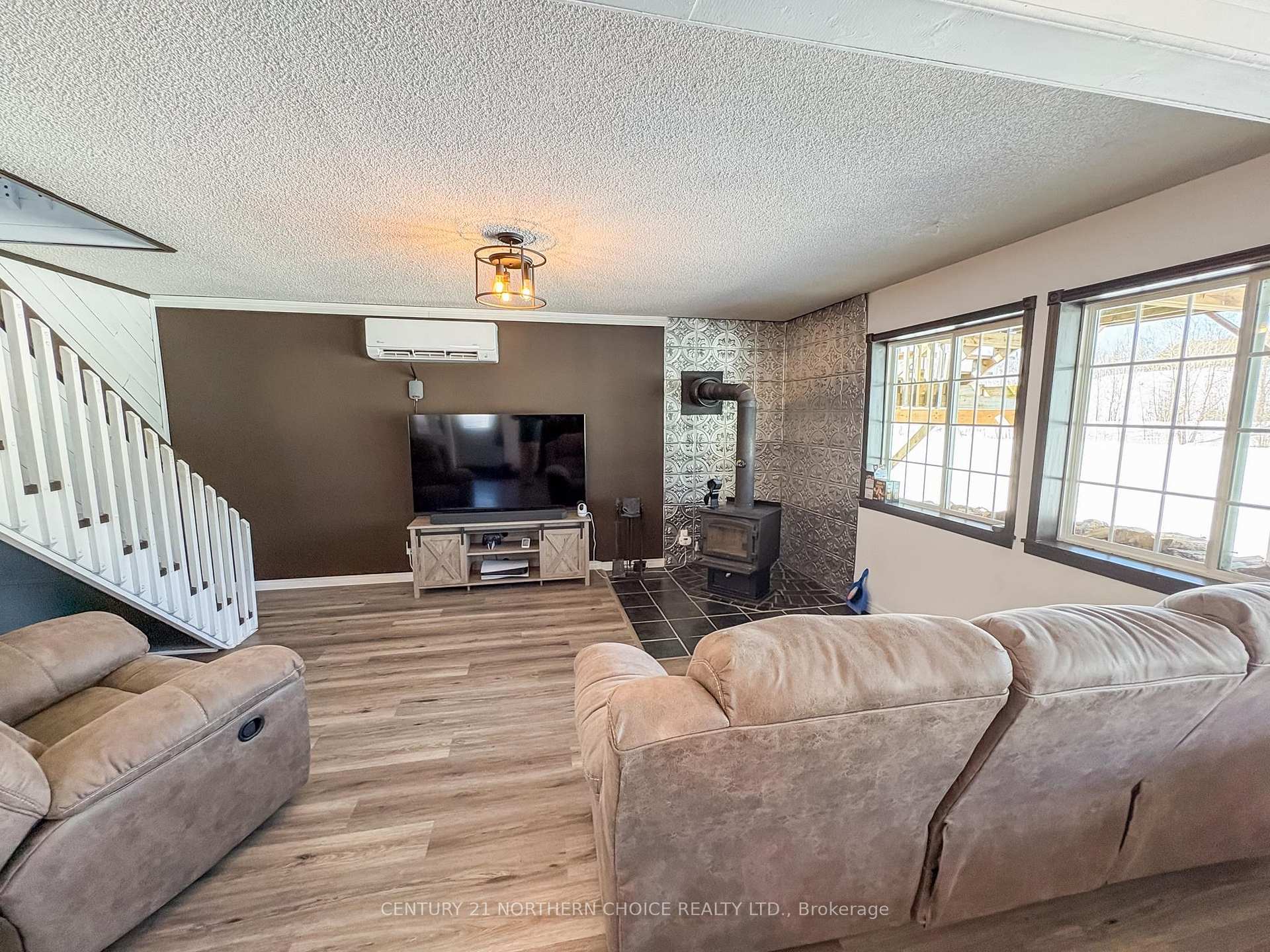 Photo 16 of 450 School Road, Kenora, Kenora Northeast — HOMEH