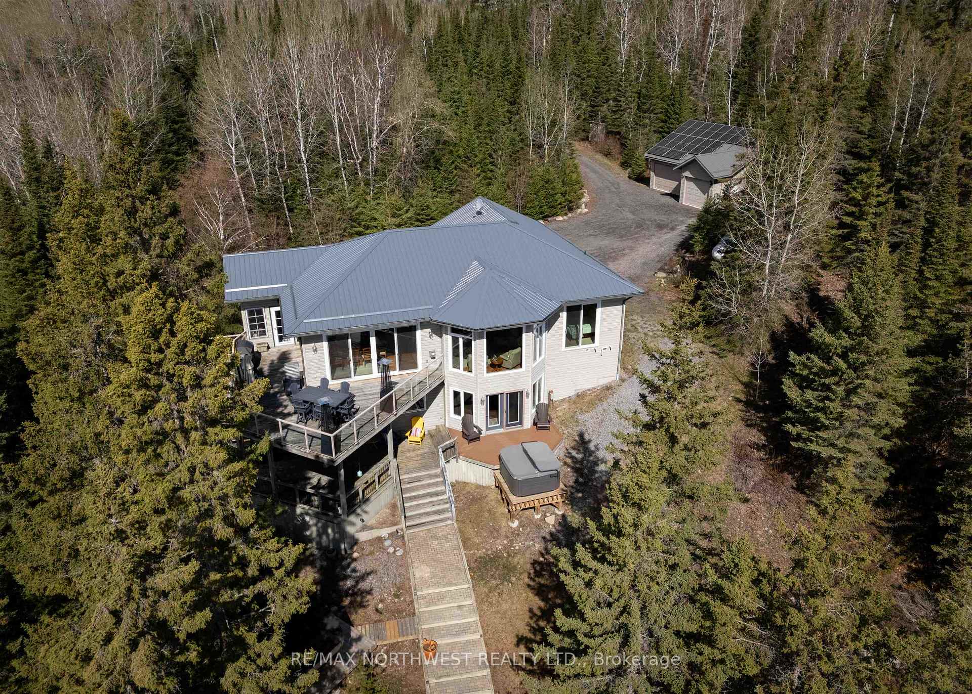 Photo 6 of 28 Worona Bay Road, Kenora, Redditt Road East — HOMEH