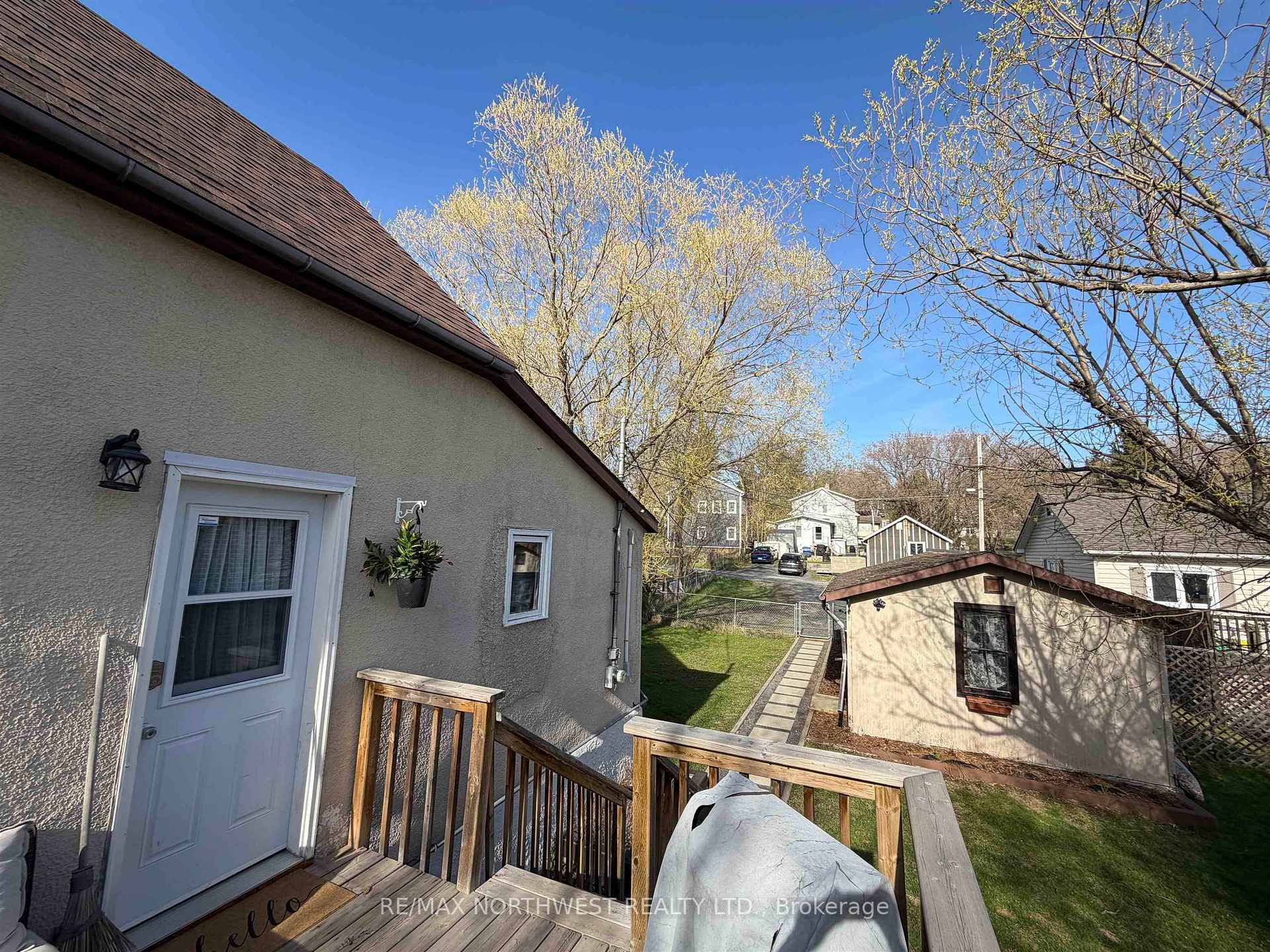 Photo 25 of 827 Fourth Ave South, Kenora, Lakeside — HOMEH
