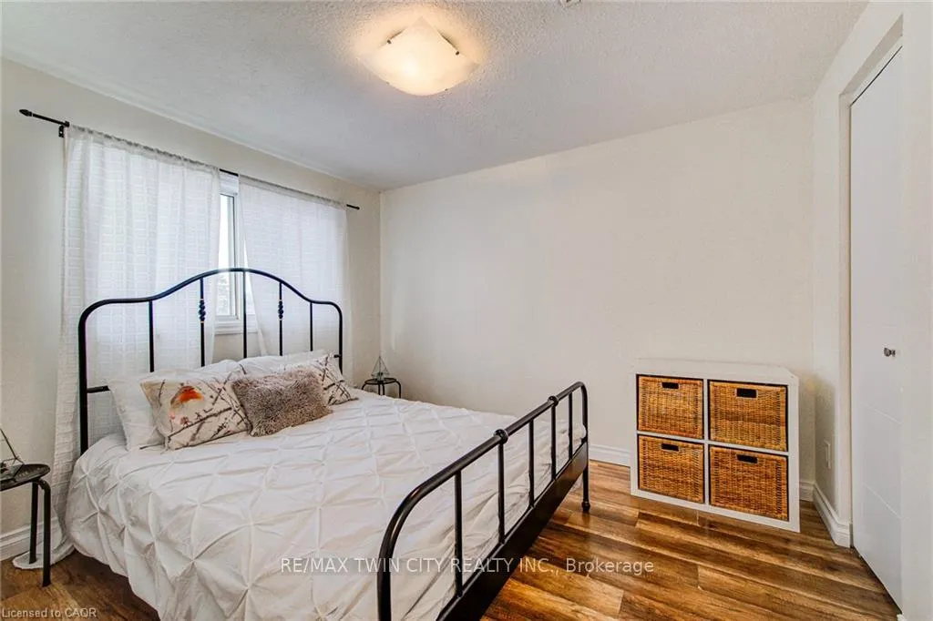 Photo 22 of Unit 15, 164 Jansen Avenue, Kitchener — HOMEH