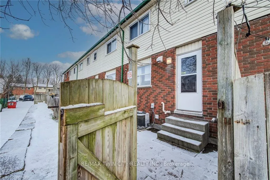 Photo 35 of Unit 15, 164 Jansen Avenue, Kitchener — HOMEH
