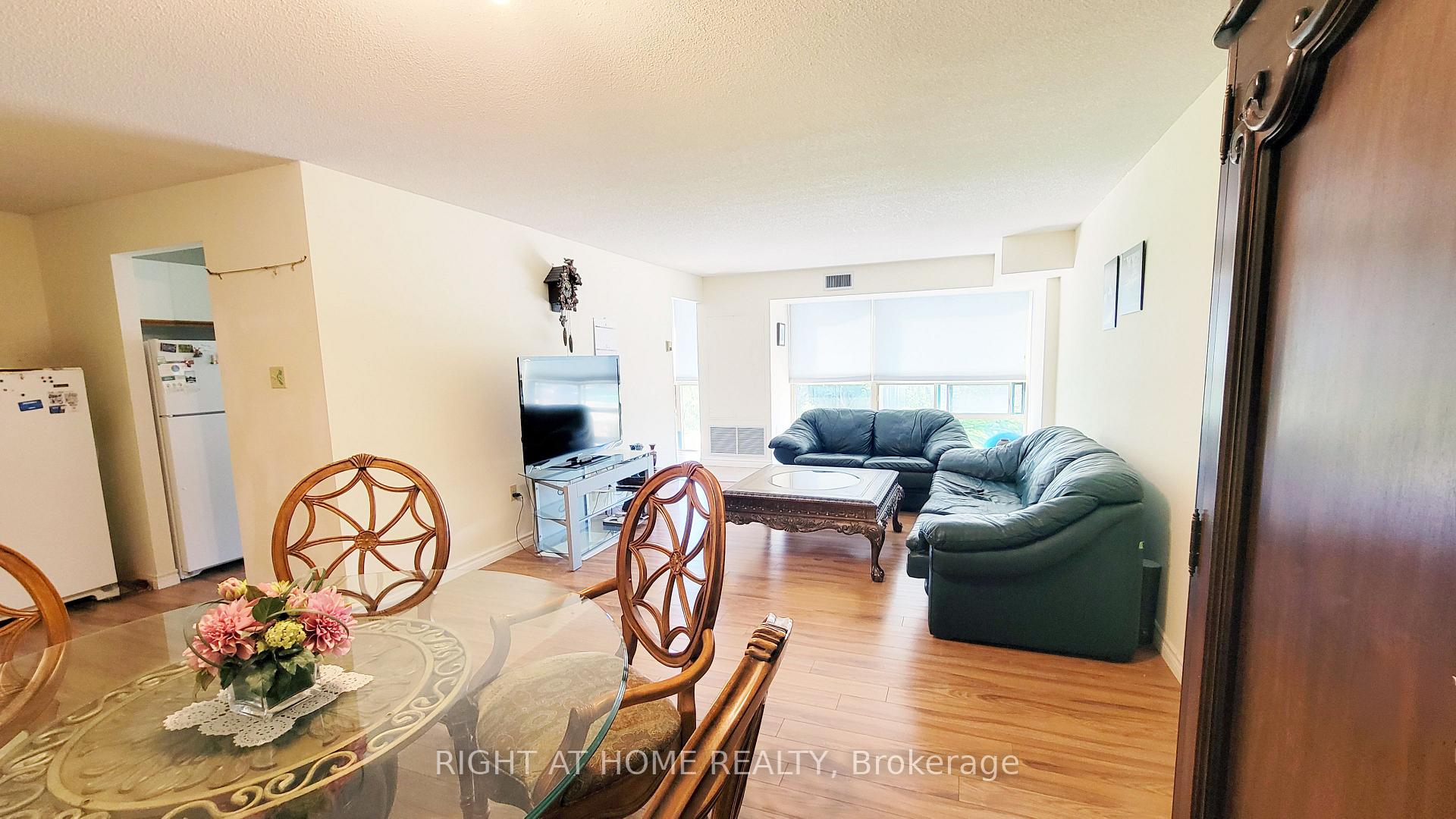 Photo 12 of Unit 302, 55 Blue Springs Drive, Waterloo, Colonial Acres — HOMEH