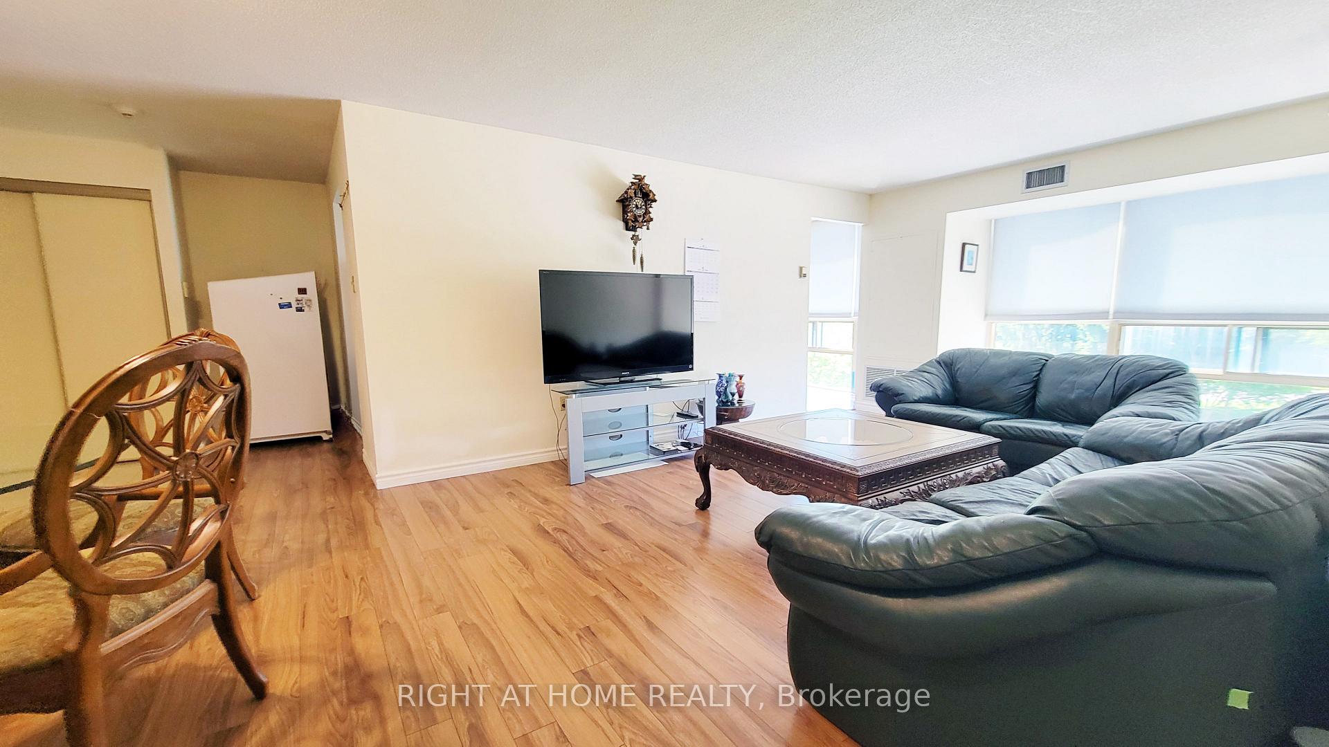 Photo 13 of Unit 302, 55 Blue Springs Drive, Waterloo, Colonial Acres — HOMEH