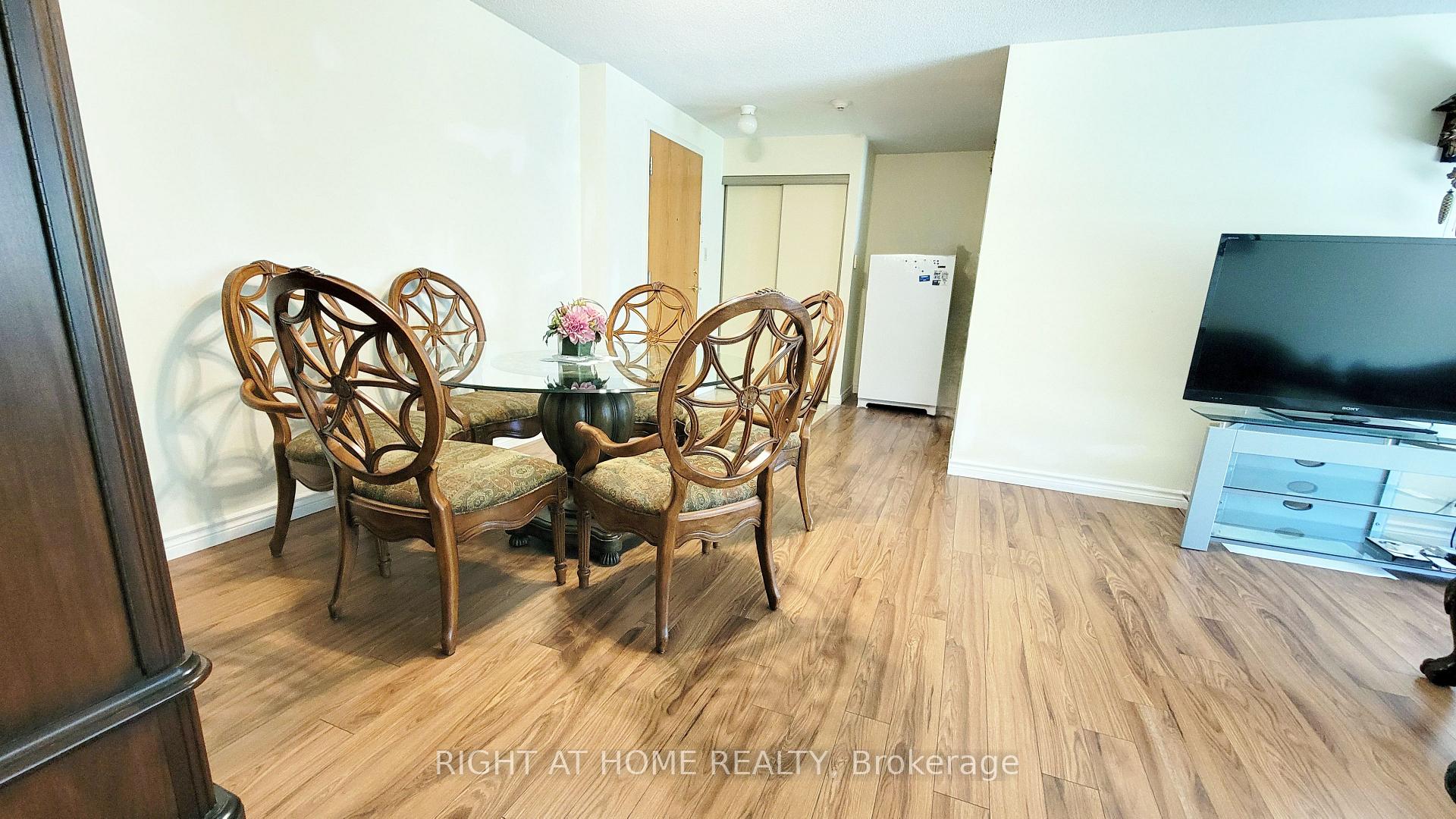 Photo 15 of Unit 302, 55 Blue Springs Drive, Waterloo, Colonial Acres — HOMEH