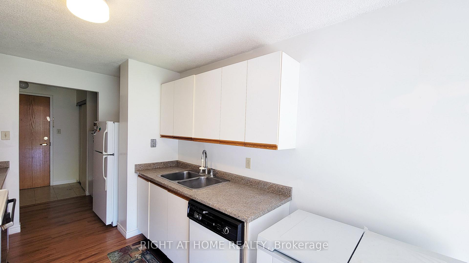 Photo 18 of Unit 302, 55 Blue Springs Drive, Waterloo, Colonial Acres — HOMEH