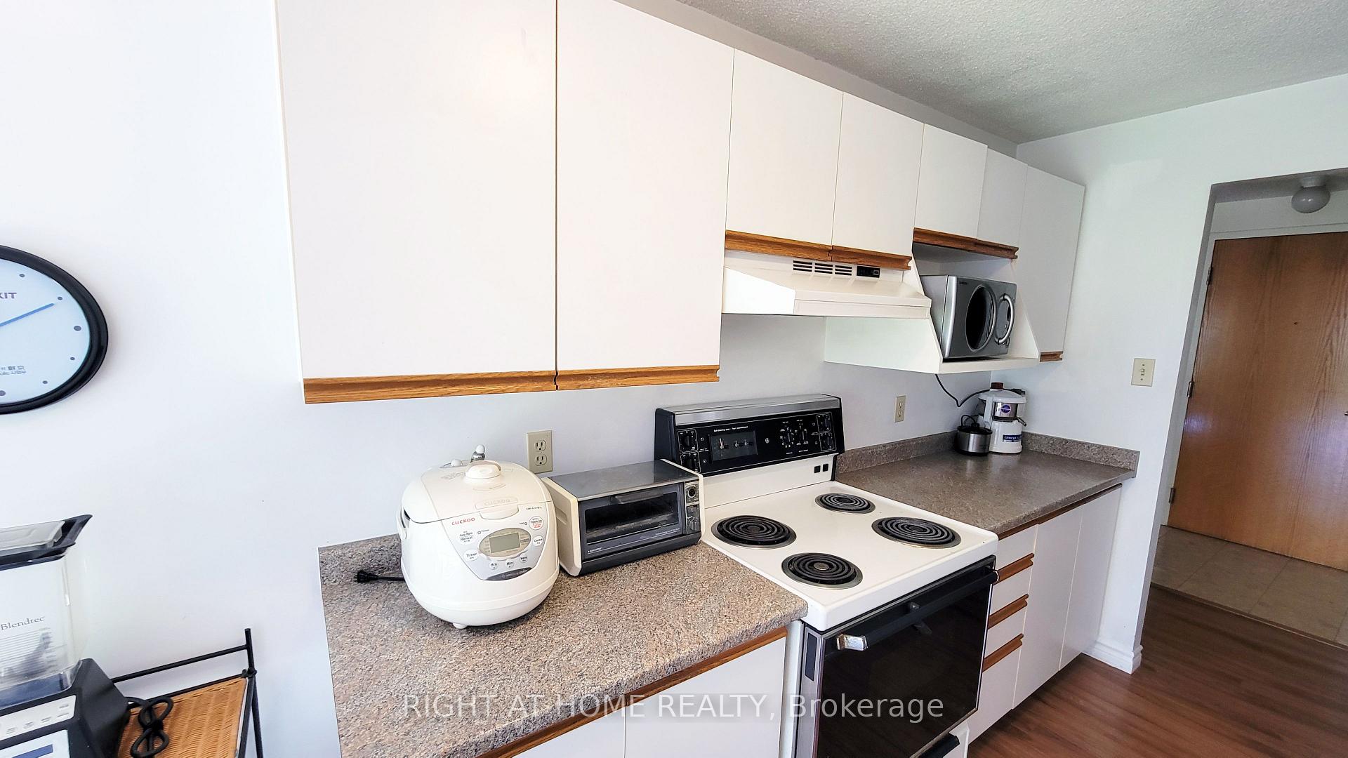 Photo 22 of Unit 302, 55 Blue Springs Drive, Waterloo, Colonial Acres — HOMEH