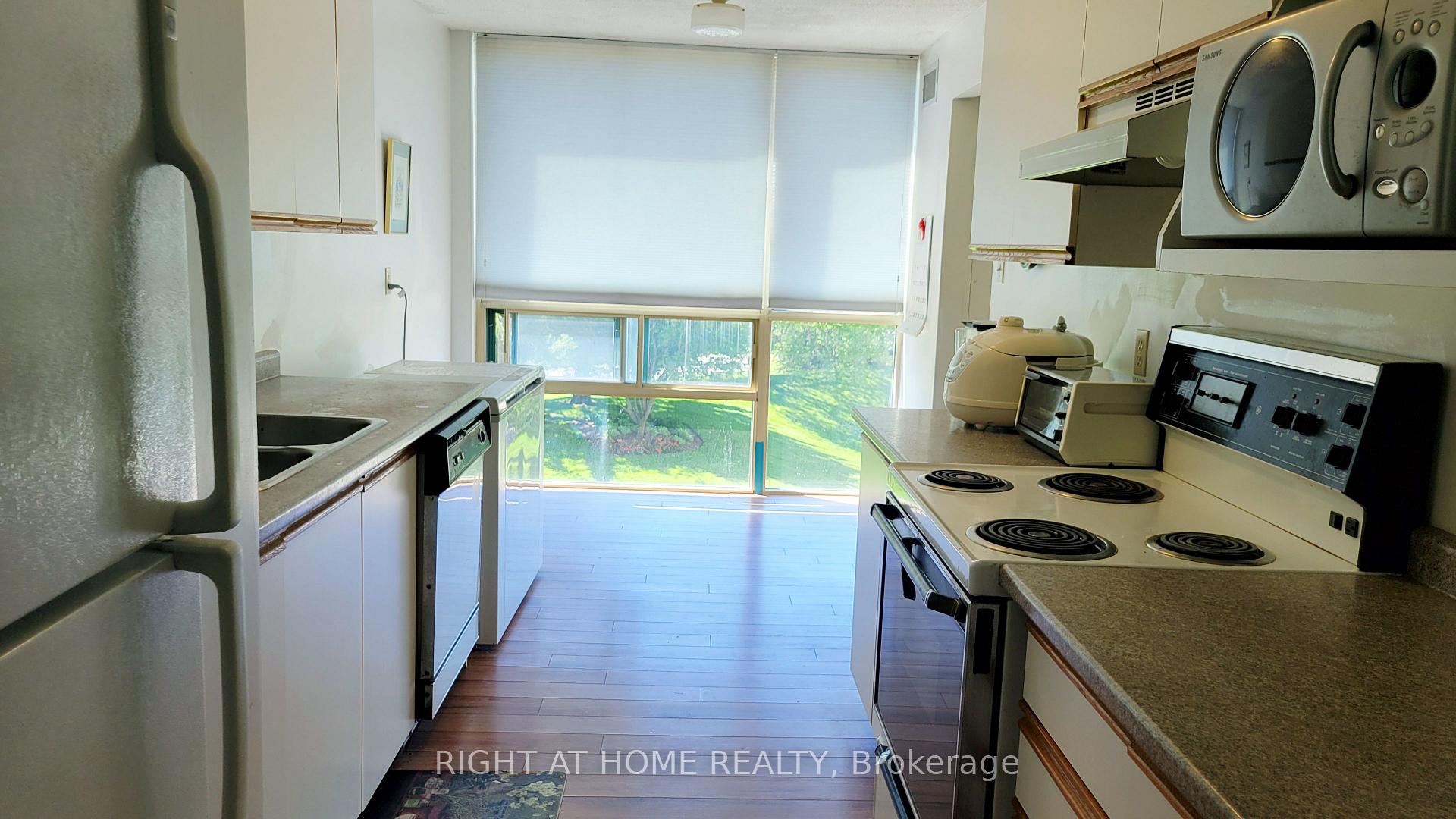 Photo 23 of Unit 302, 55 Blue Springs Drive, Waterloo, Colonial Acres — HOMEH