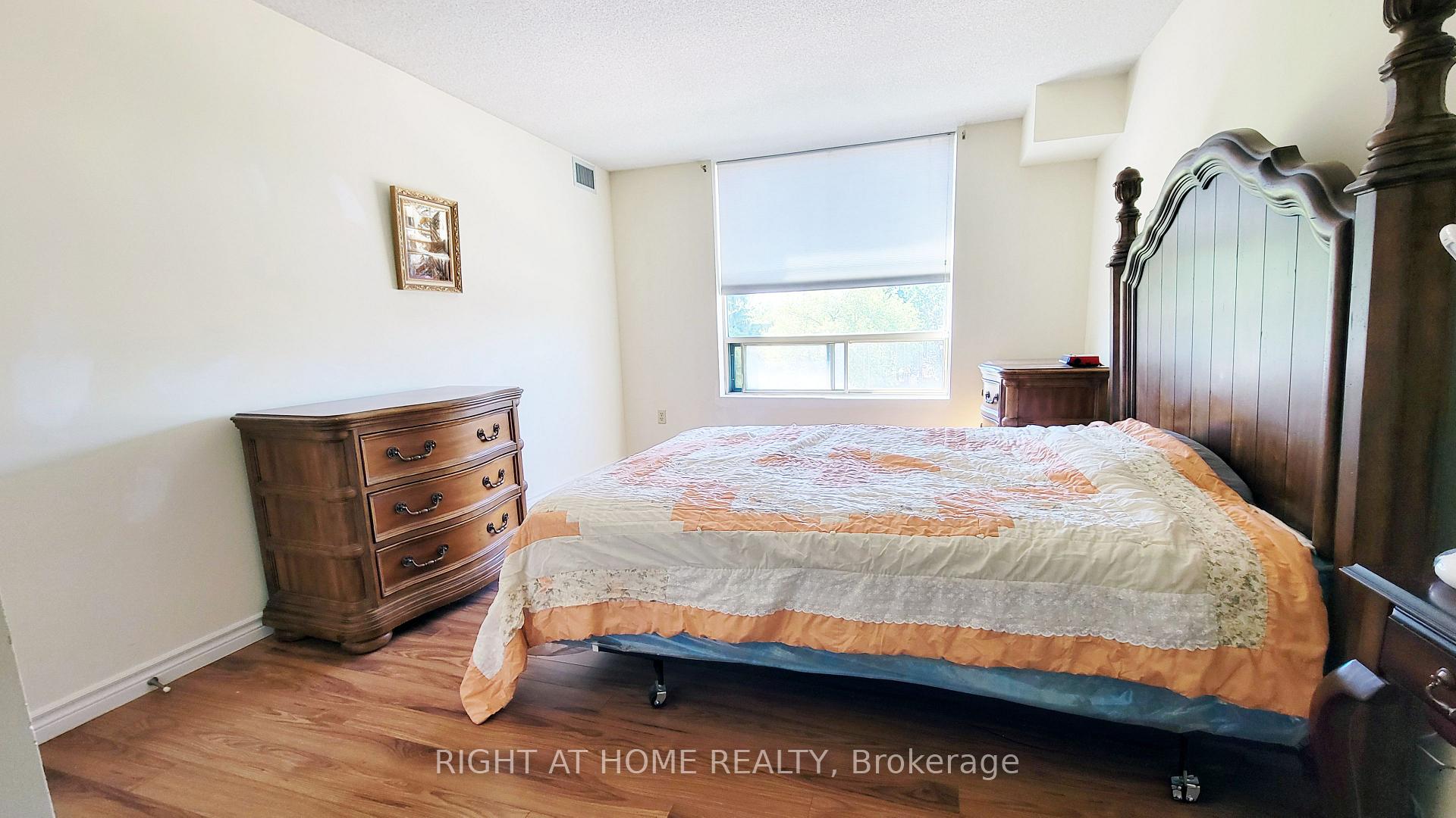 Photo 27 of Unit 302, 55 Blue Springs Drive, Waterloo, Colonial Acres — HOMEH