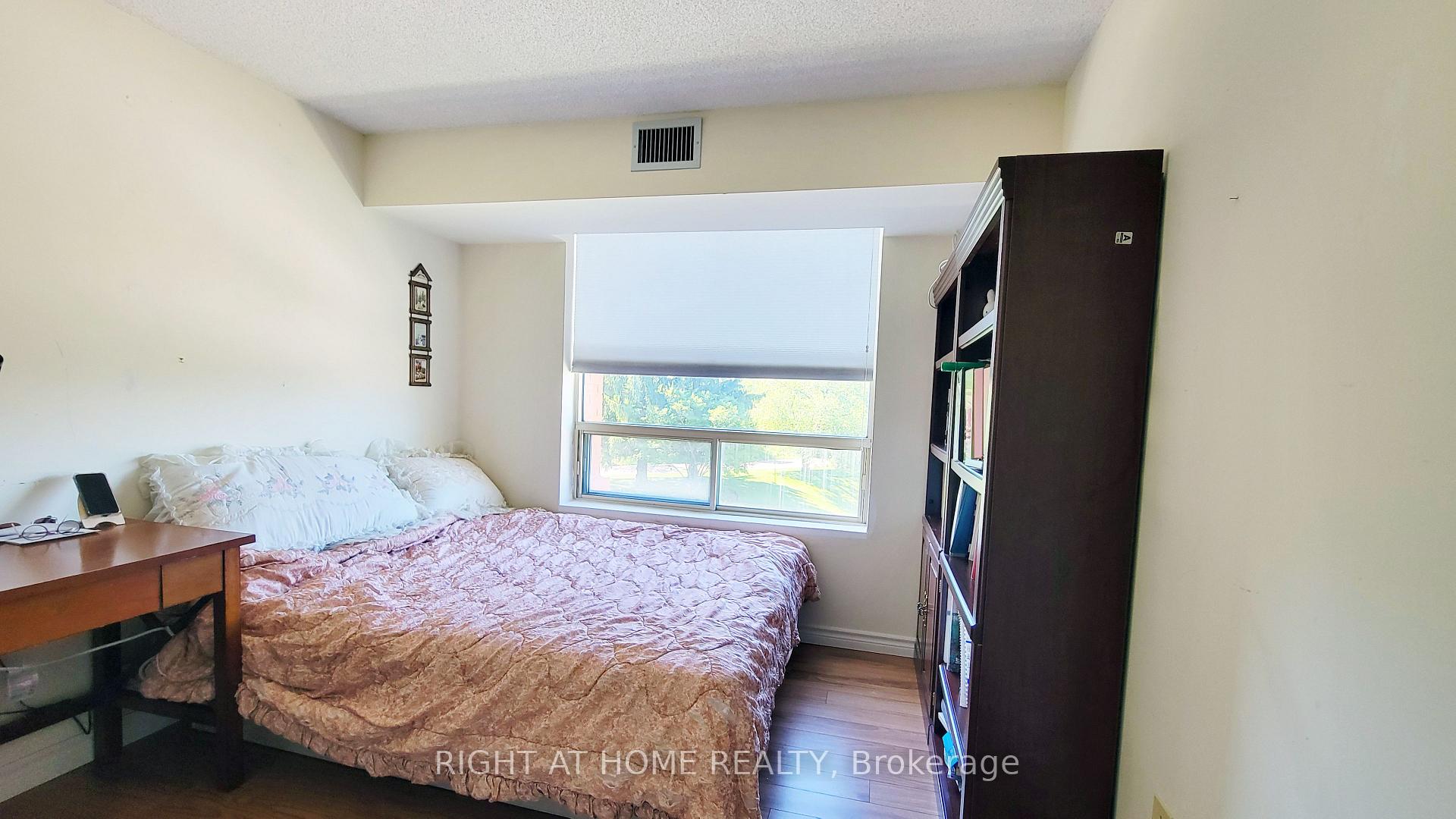 Photo 32 of Unit 302, 55 Blue Springs Drive, Waterloo, Colonial Acres — HOMEH