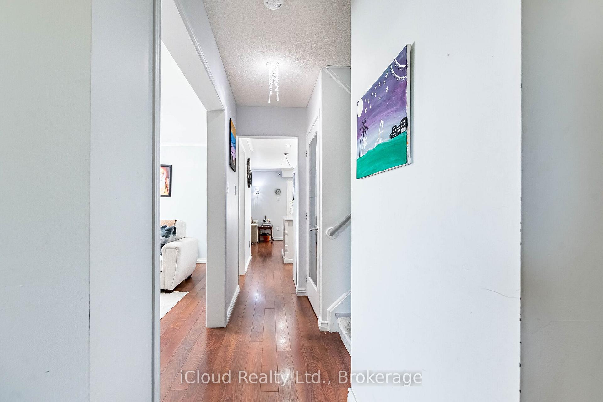 Photo 7 of 52 Buttercup Lane, Brampton, Sandringham-Wellington — HOMEH