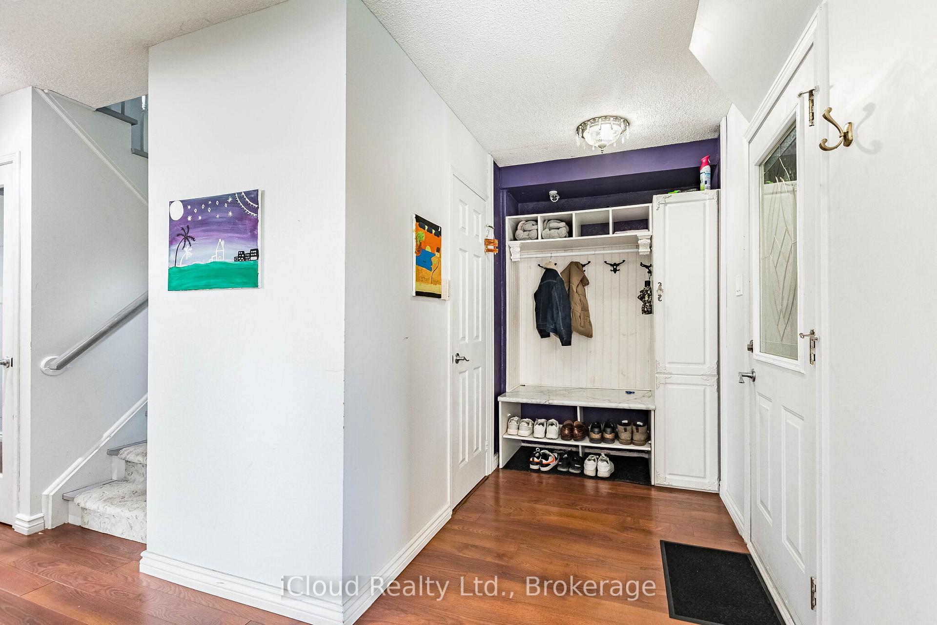Photo 8 of 52 Buttercup Lane, Brampton, Sandringham-Wellington — HOMEH