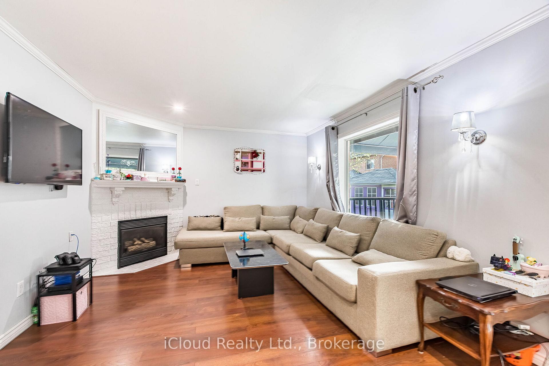 Photo 11 of 52 Buttercup Lane, Brampton, Sandringham-Wellington — HOMEH