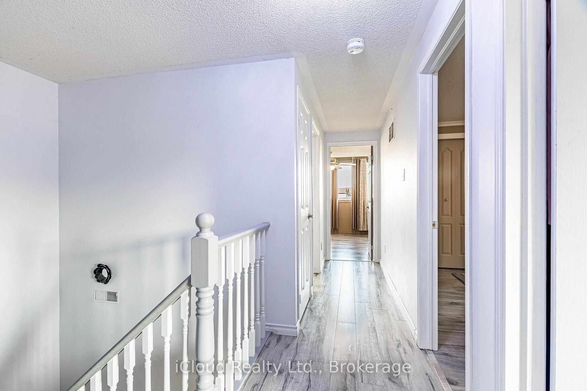 Photo 16 of 52 Buttercup Lane, Brampton, Sandringham-Wellington — HOMEH