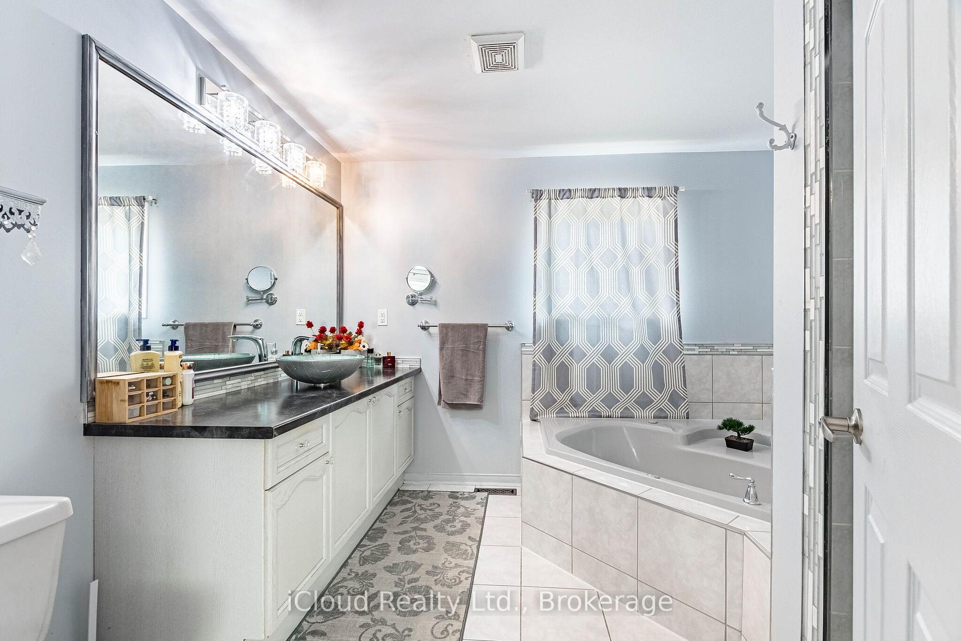 Photo 21 of 52 Buttercup Lane, Brampton, Sandringham-Wellington — HOMEH