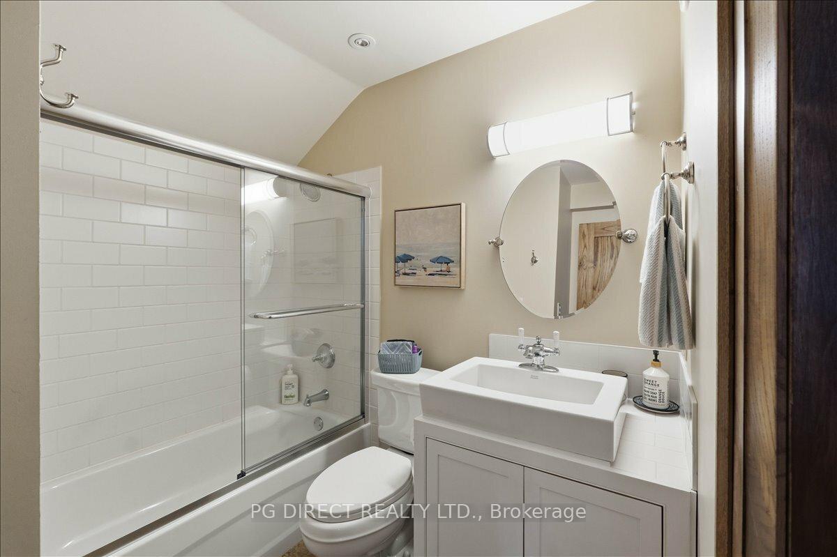 Photo 17 of 493 County Road 7, Prince Edward County, Picton — HOMEH