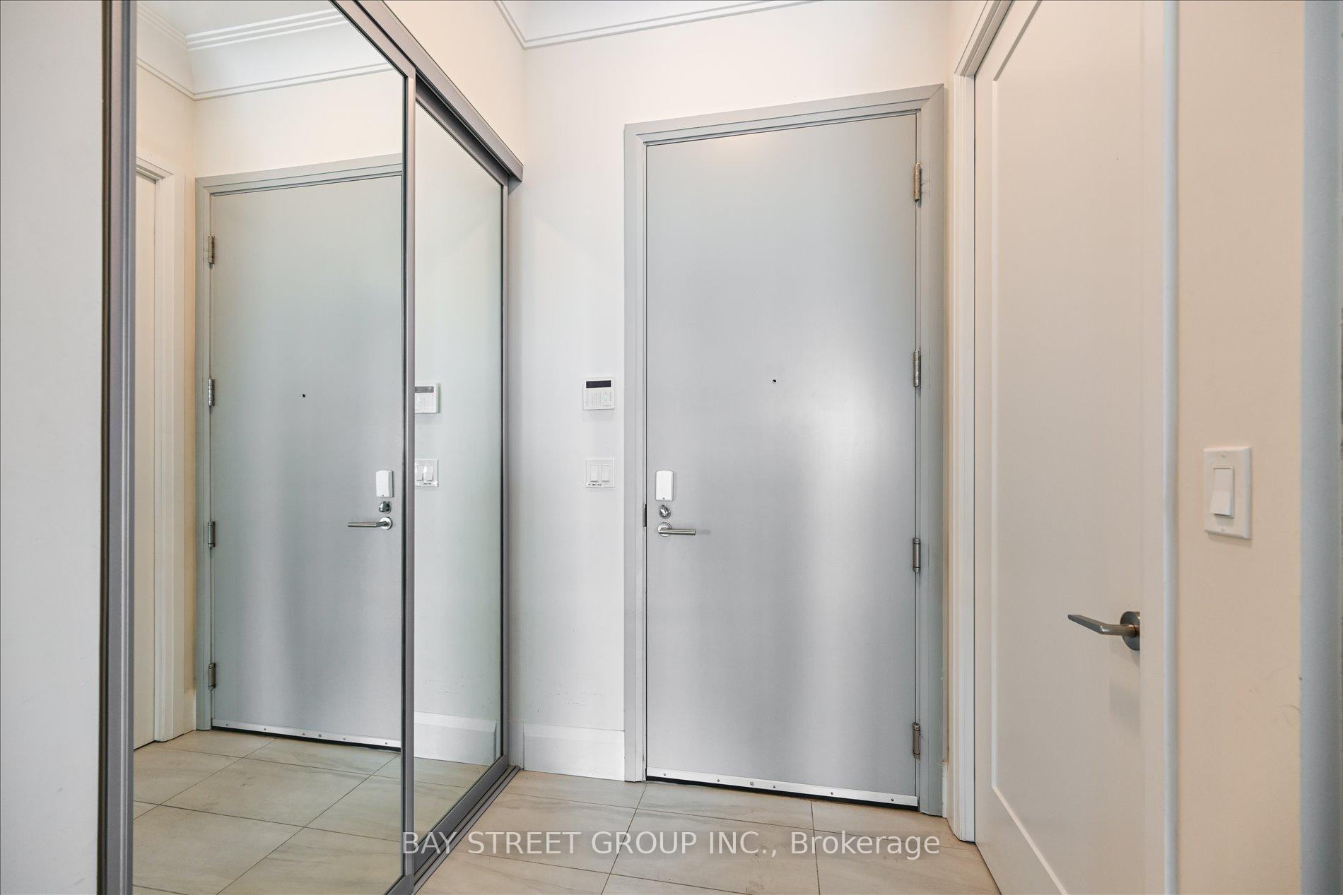 Photo 8 of Unit Ph06, 398 Highway 7 Road E, Richmond Hill, Doncrest — HOMEH