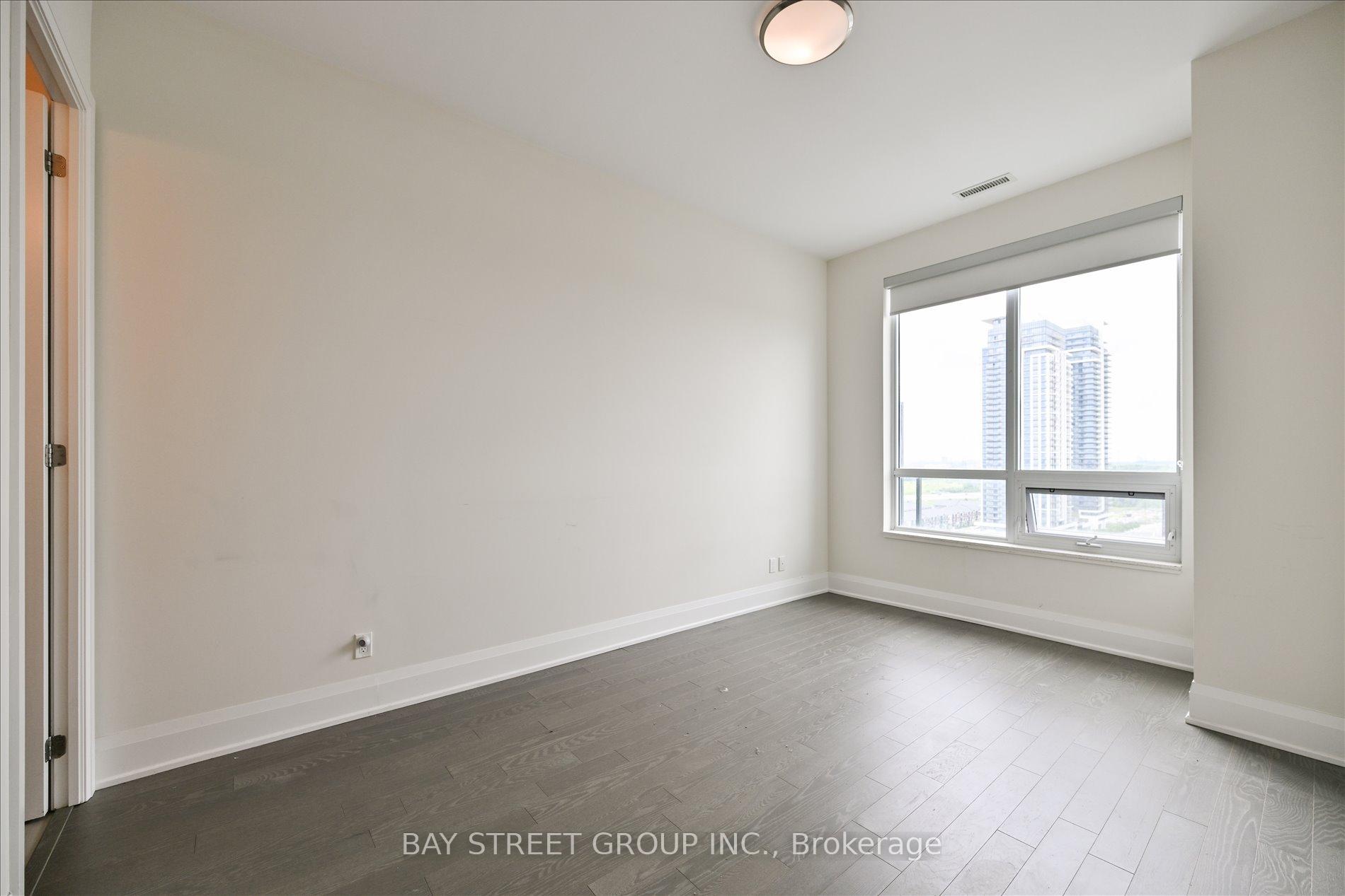 Photo 17 of Unit Ph06, 398 Highway 7 Road E, Richmond Hill, Doncrest — HOMEH