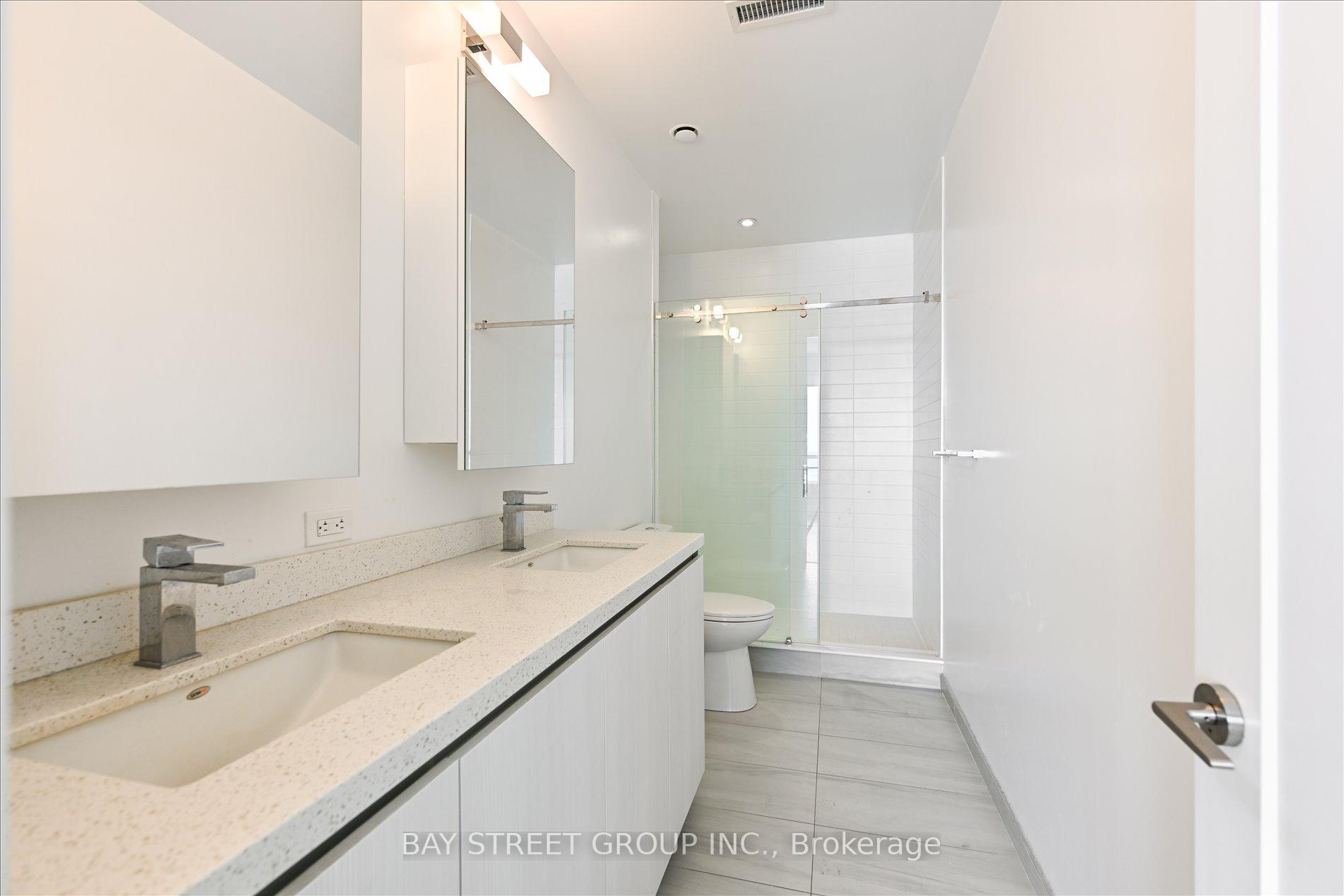Photo 19 of Unit Ph06, 398 Highway 7 Road E, Richmond Hill, Doncrest — HOMEH