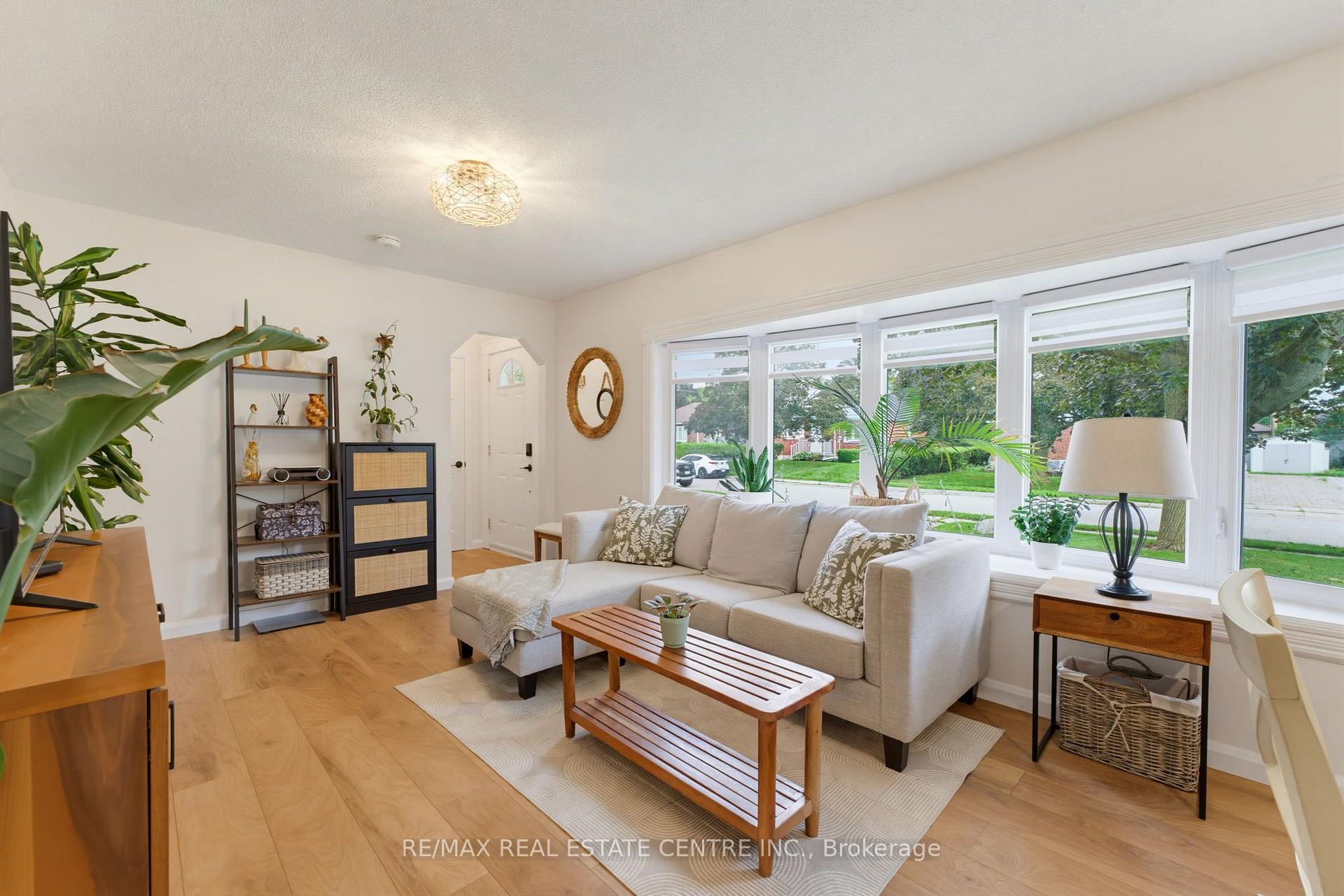 Photo 13 of 66 Scrimger Avenue, Cambridge, Christopher-Champlain — HOMEH