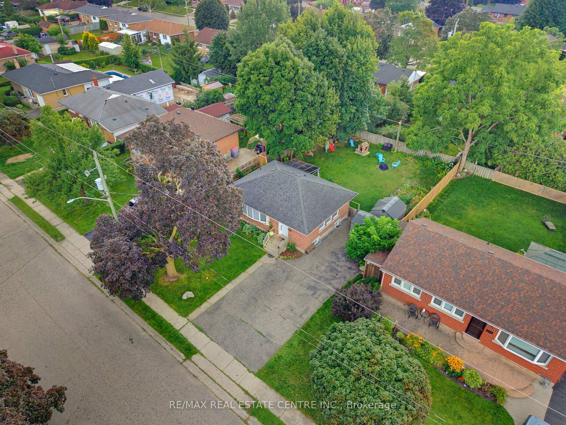 Photo 65 of 66 Scrimger Avenue, Cambridge, Christopher-Champlain — HOMEH