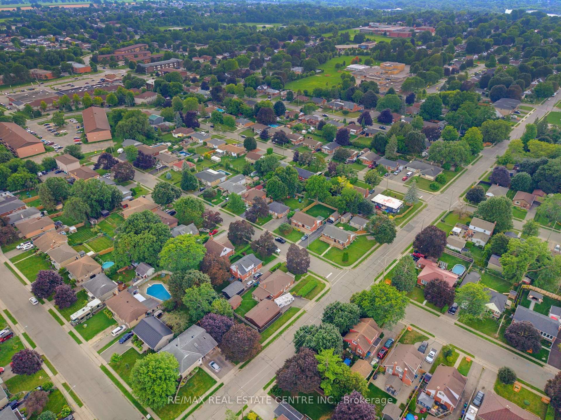 Photo 67 of 66 Scrimger Avenue, Cambridge, Christopher-Champlain — HOMEH