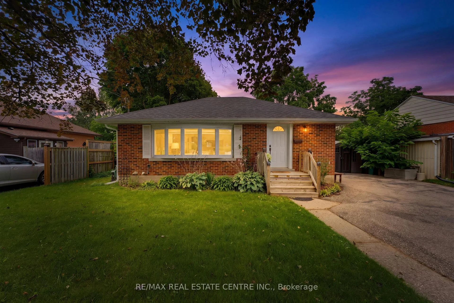 Photo 2 of 66 Scrimger Avenue, Cambridge, Christopher-Champlain — HOMEH