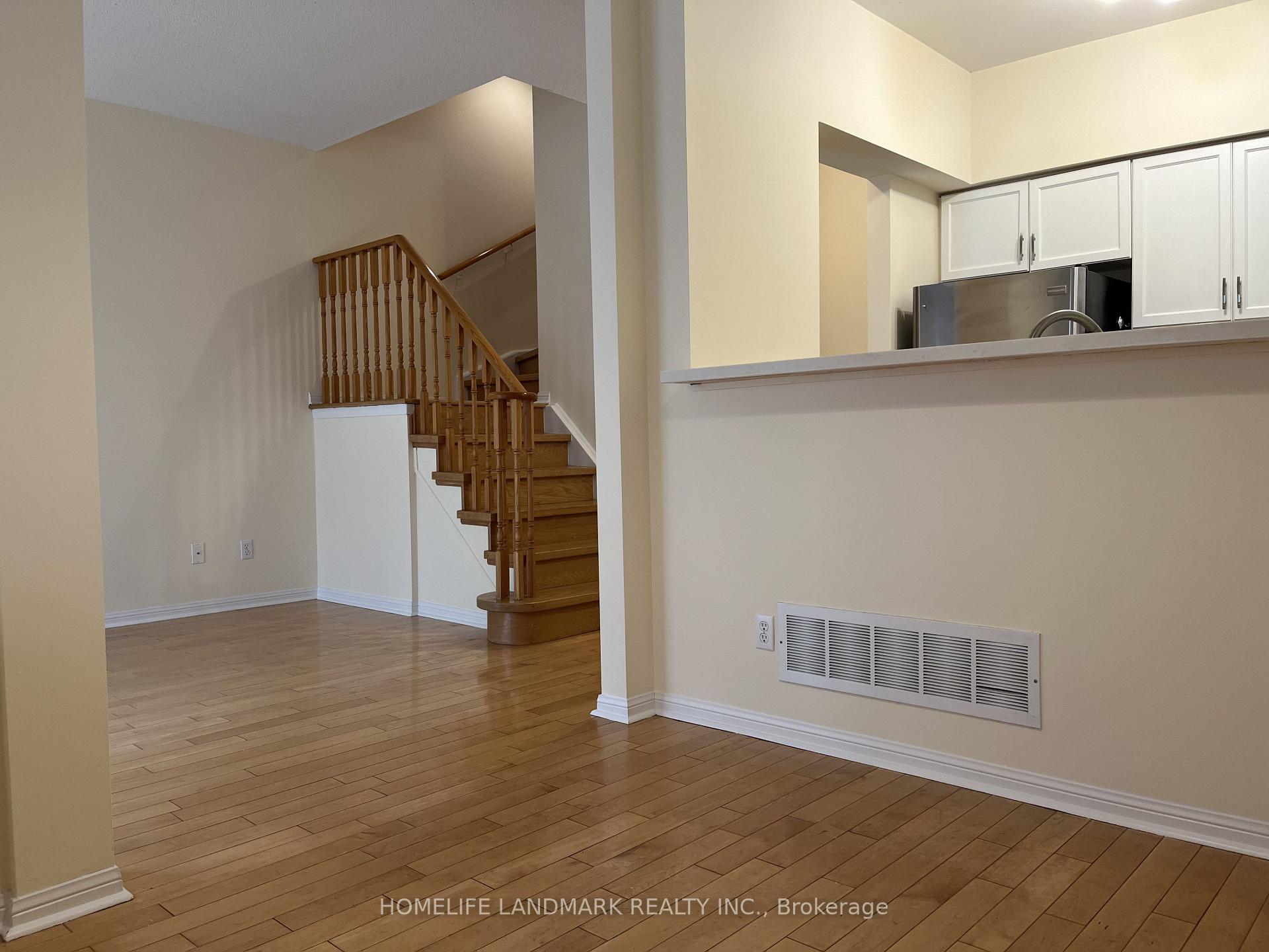 Photo 11 of Unit 20, 8 Cox Boulevard, Markham, Unionville — HOMEH