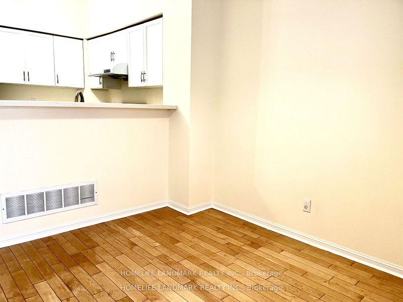 Photo 12 of Unit 20, 8 Cox Boulevard, Markham, Unionville — HOMEH