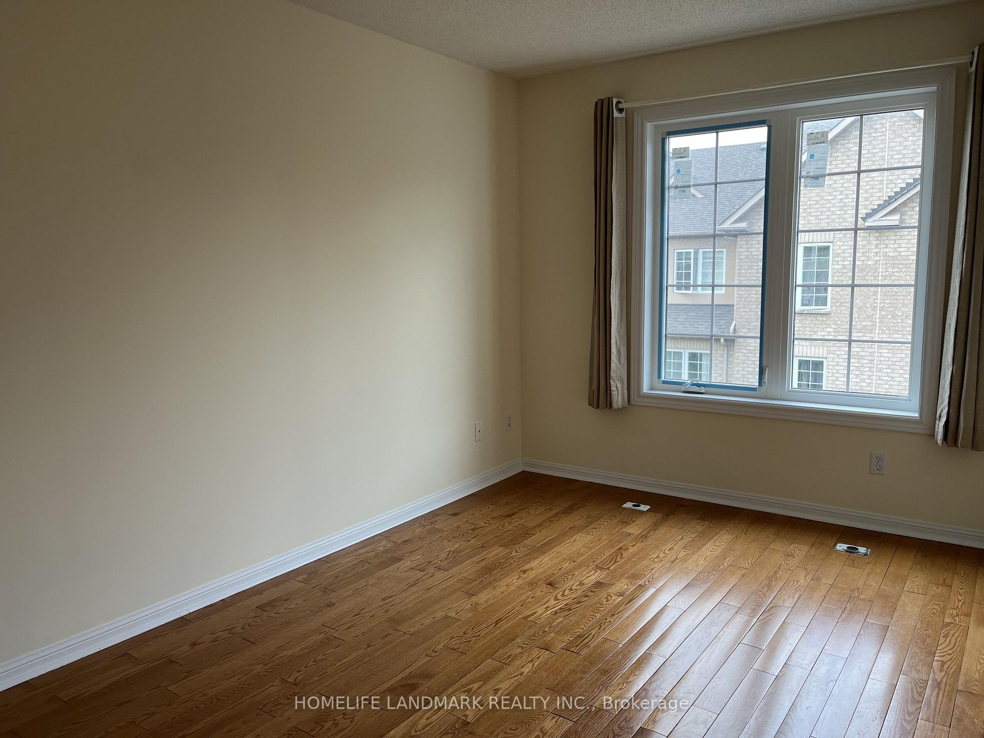 Photo 21 of Unit 20, 8 Cox Boulevard, Markham, Unionville — HOMEH