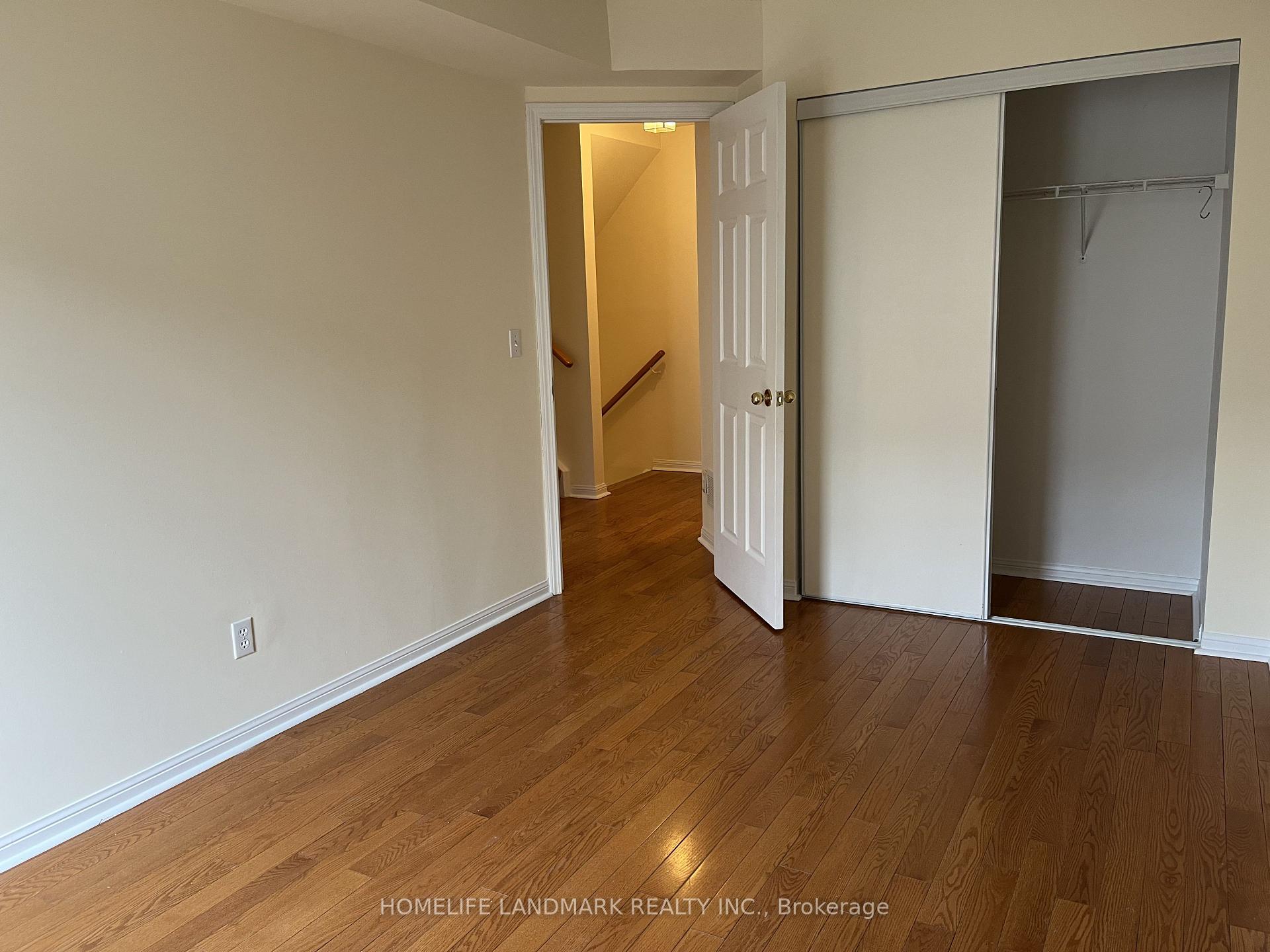 Photo 23 of Unit 20, 8 Cox Boulevard, Markham, Unionville — HOMEH