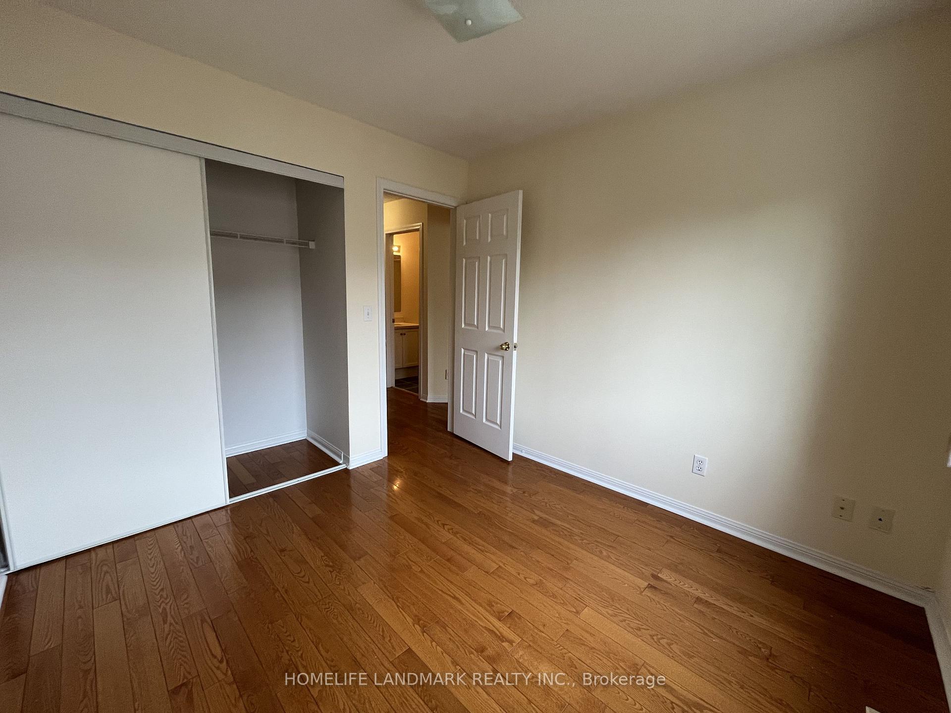 Photo 26 of Unit 20, 8 Cox Boulevard, Markham, Unionville — HOMEH