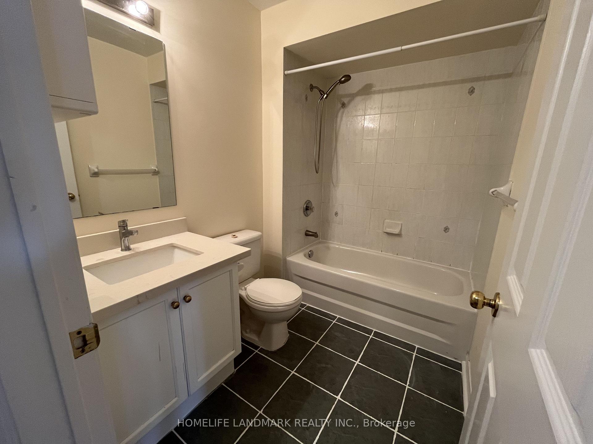 Photo 27 of Unit 20, 8 Cox Boulevard, Markham, Unionville — HOMEH