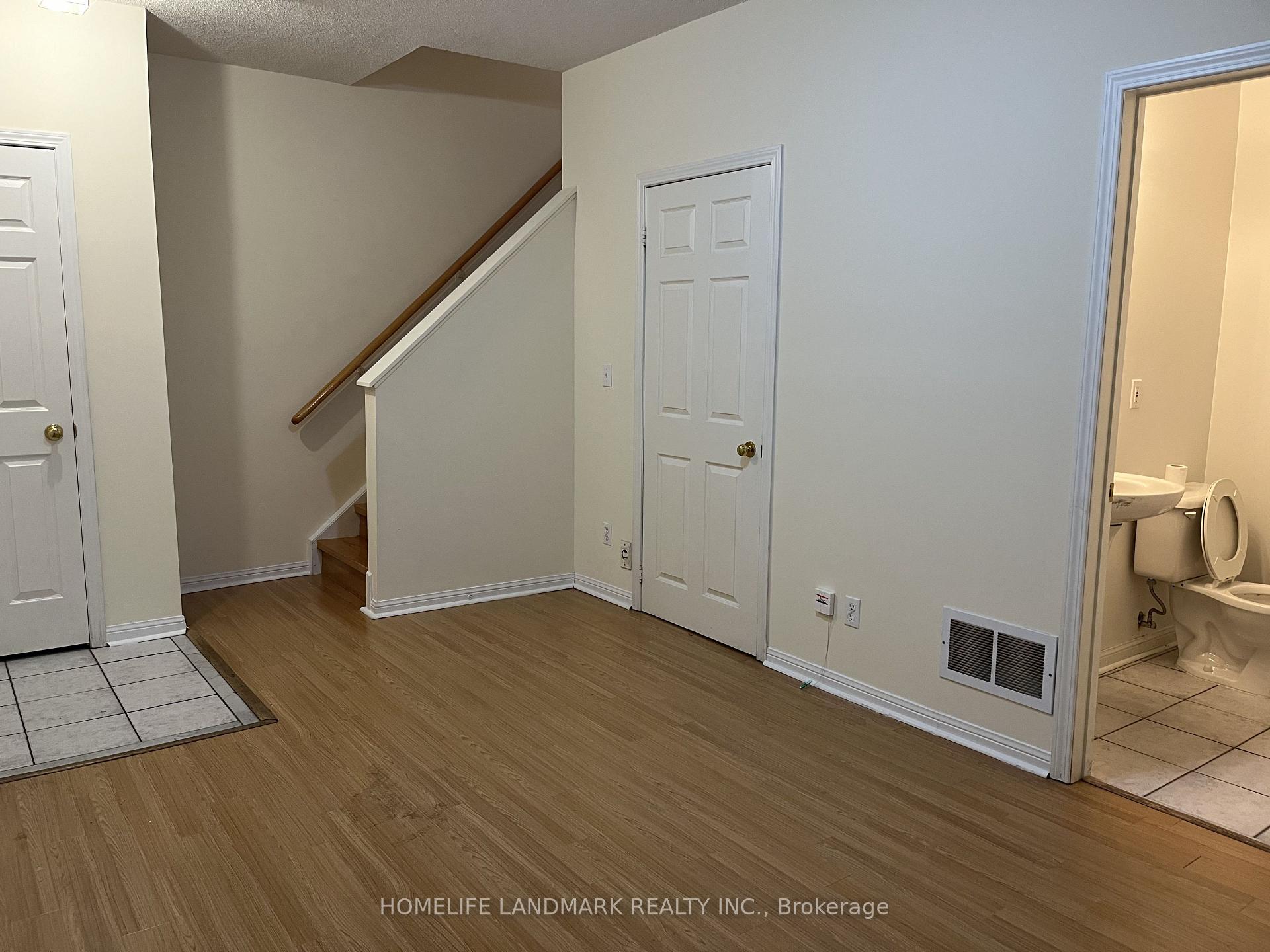 Photo 28 of Unit 20, 8 Cox Boulevard, Markham, Unionville — HOMEH