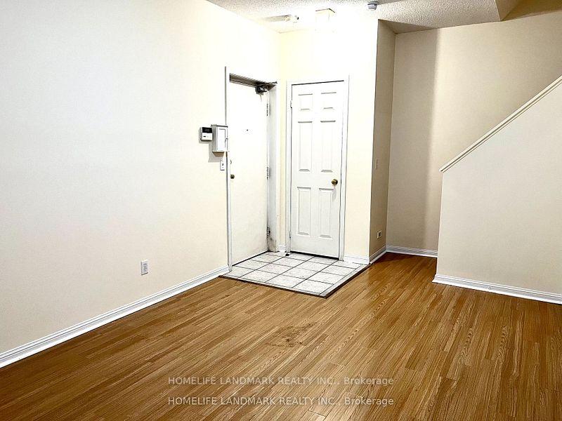 Photo 32 of Unit 20, 8 Cox Boulevard, Markham, Unionville — HOMEH