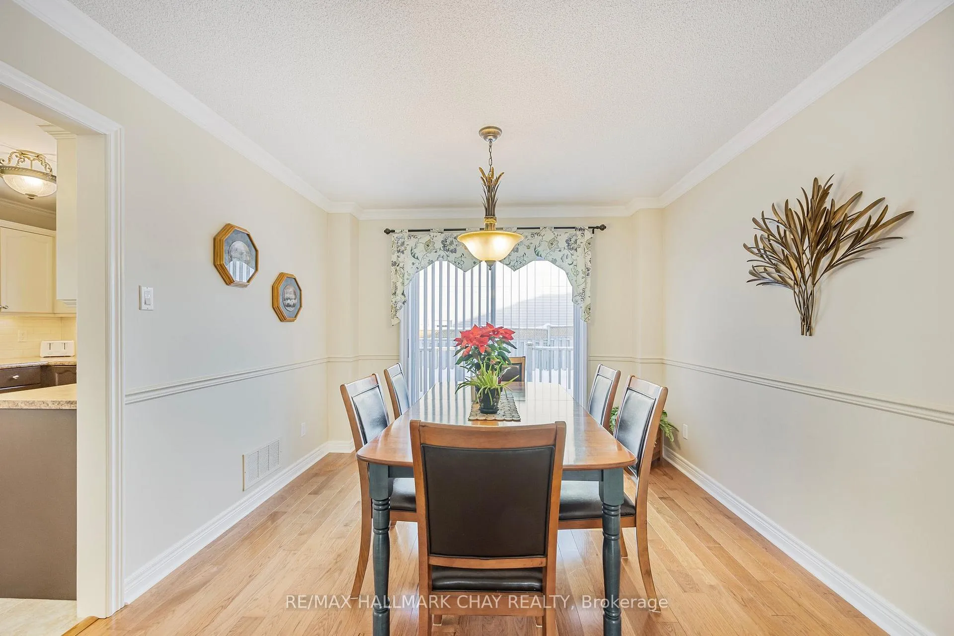 Photo 8 of 4 Hopkins Road, Barrie, Grove East — HOMEH
