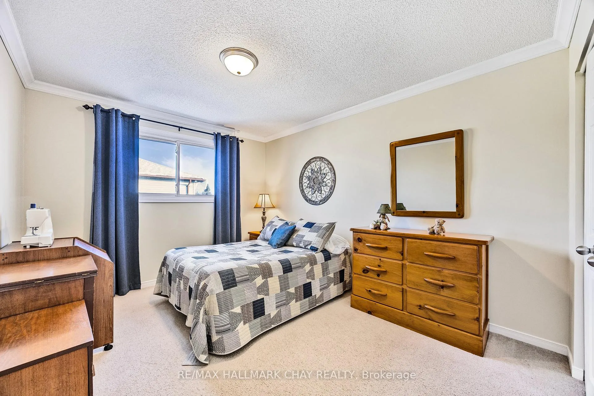 Photo 16 of 4 Hopkins Road, Barrie, Grove East — HOMEH