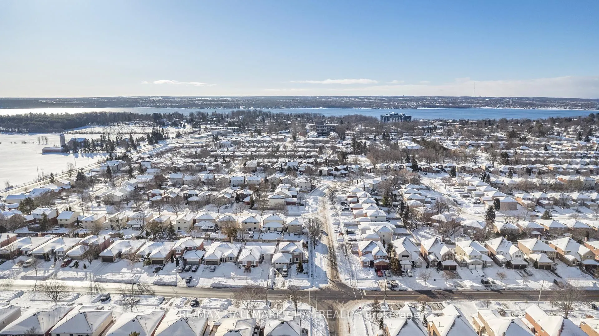 Photo 25 of 4 Hopkins Road, Barrie, Grove East — HOMEH