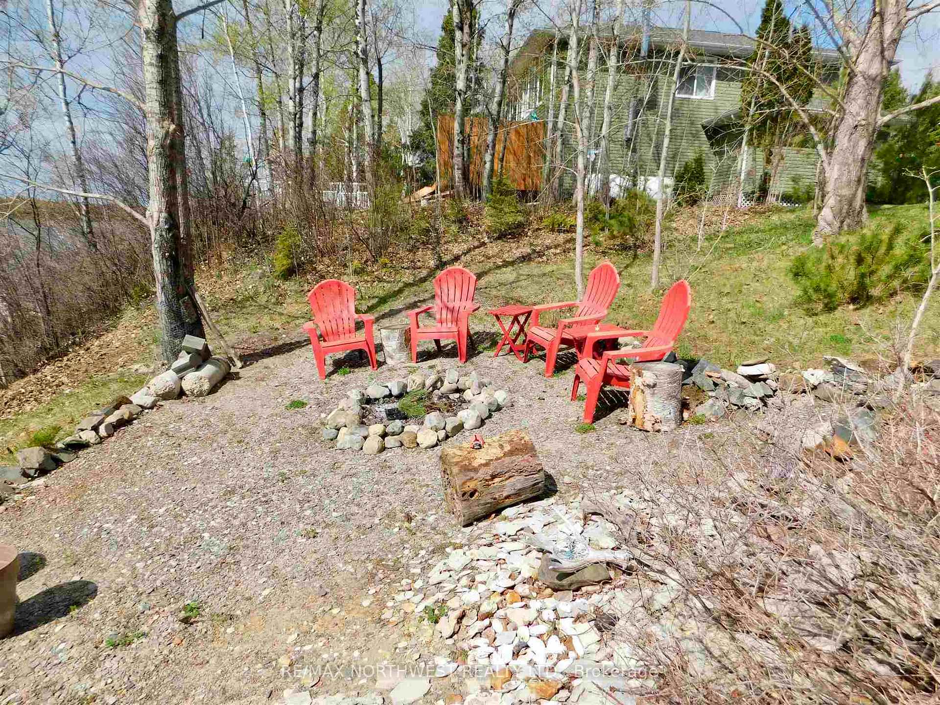 Photo 32 of 46 Bearpaw Drive, Kenora Remote Area, Dinorwic — HOMEH