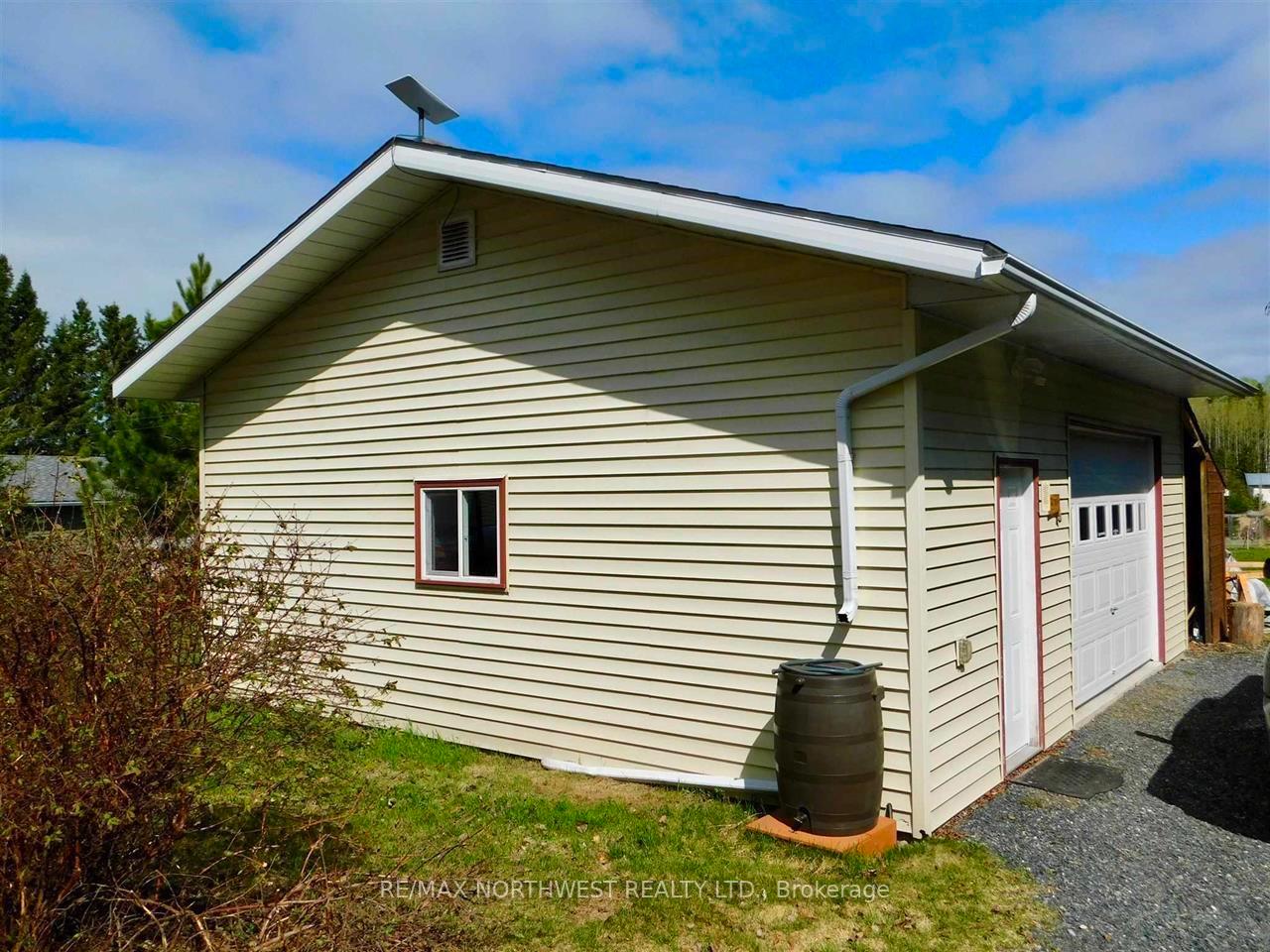 Photo 39 of 46 Bearpaw Drive, Kenora Remote Area, Dinorwic — HOMEH