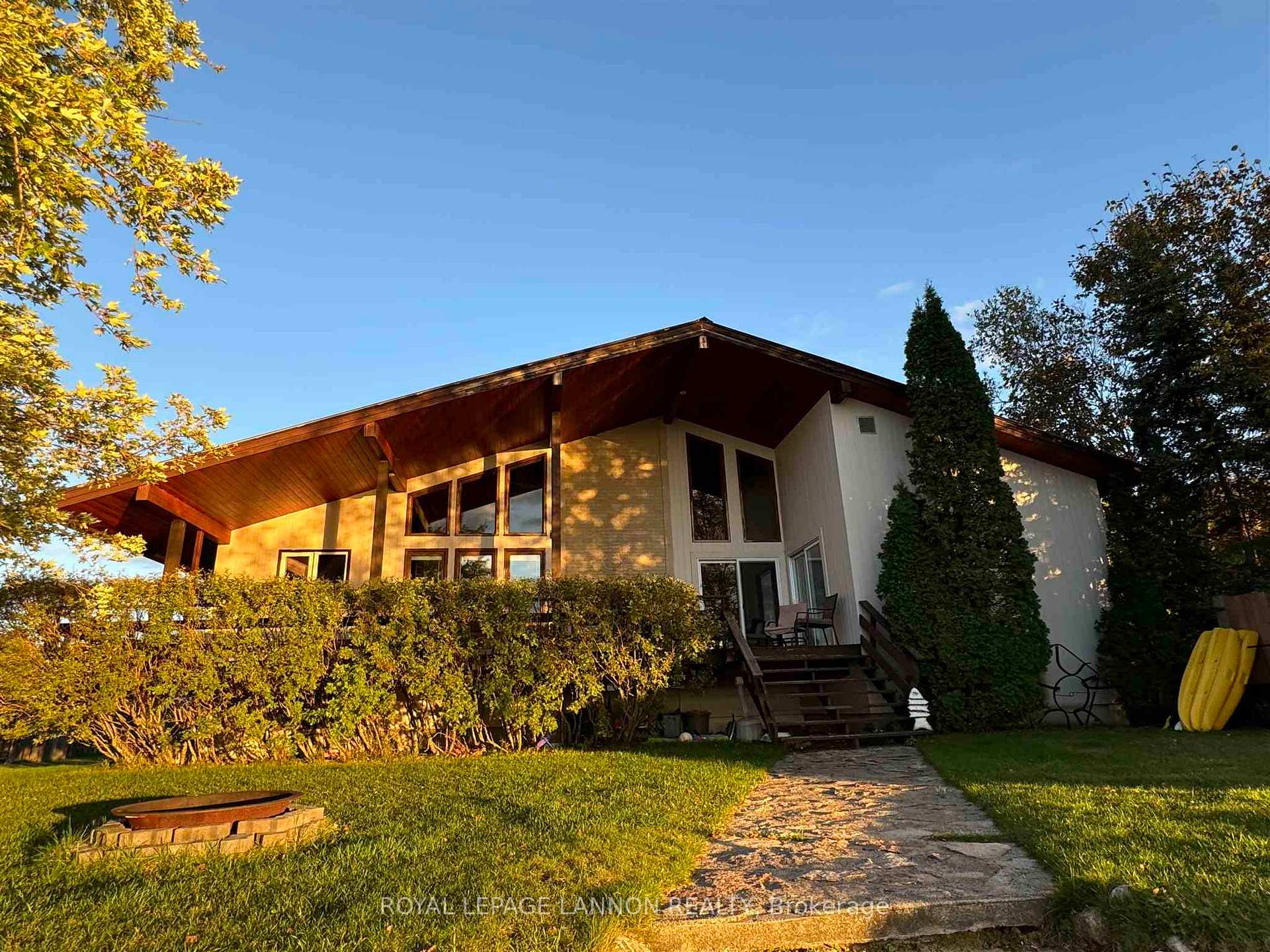 Photo 1 of 302 Sorenson Avenue, Ignace — HOMEH