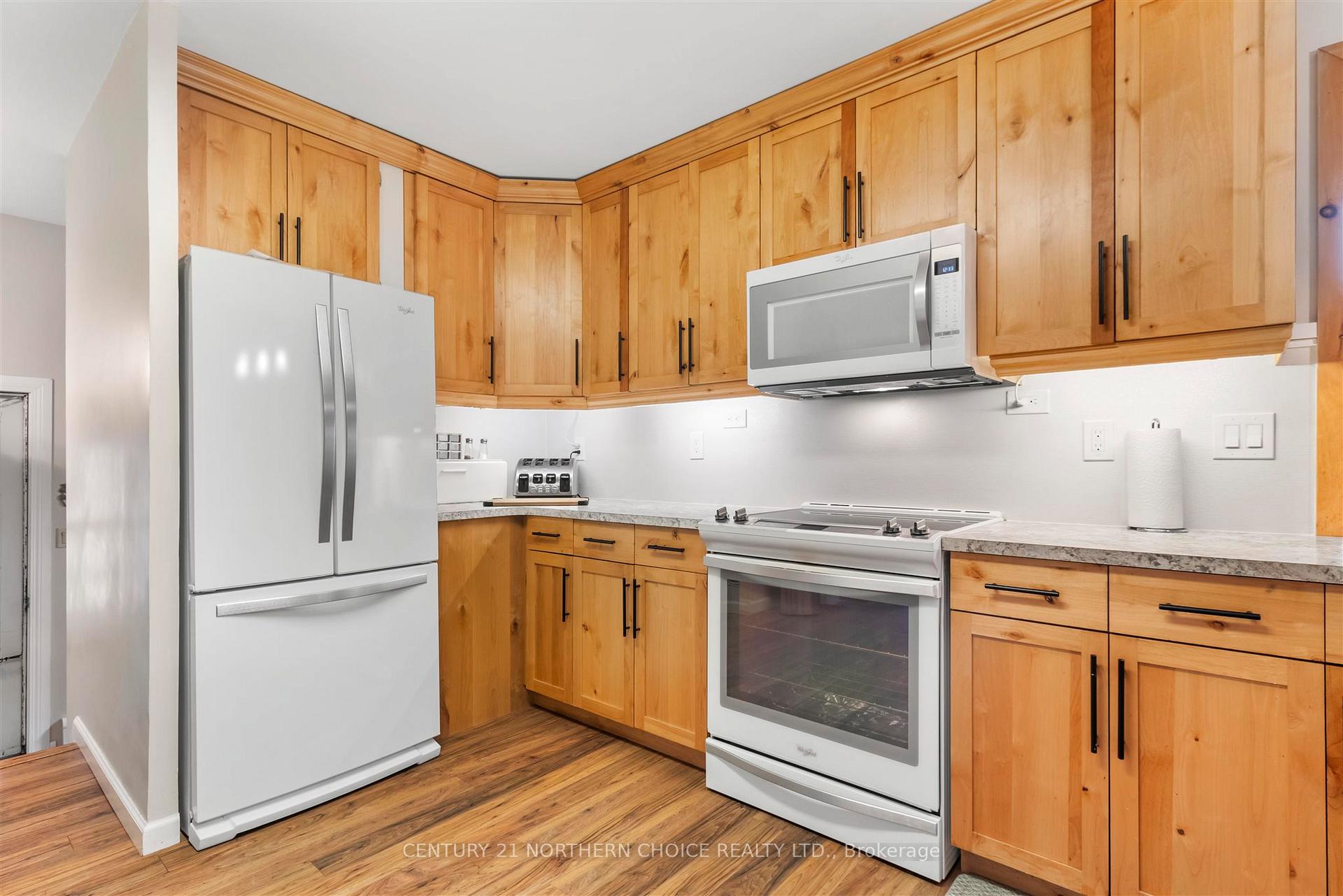 Photo 13 of 181 Gould Road, Kenora, Kenora East — HOMEH
