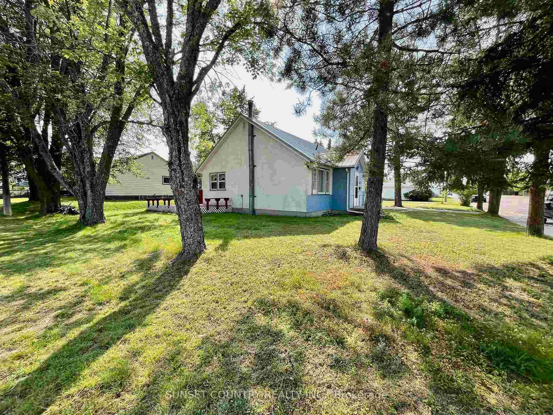 Photo 20 of 132 King Street, Dryden, Downtown — HOMEH