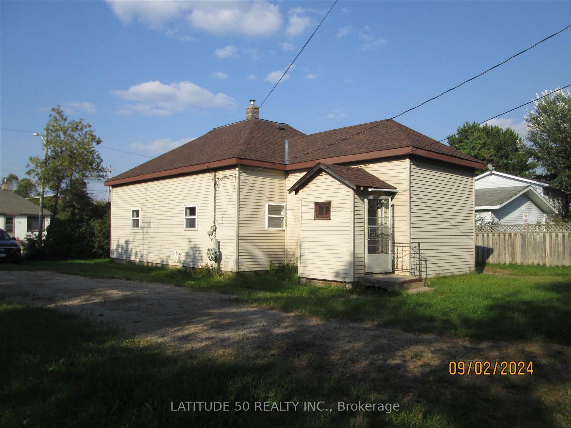 Photo 7 of 106 Garden Street, Ignace — HOMEH