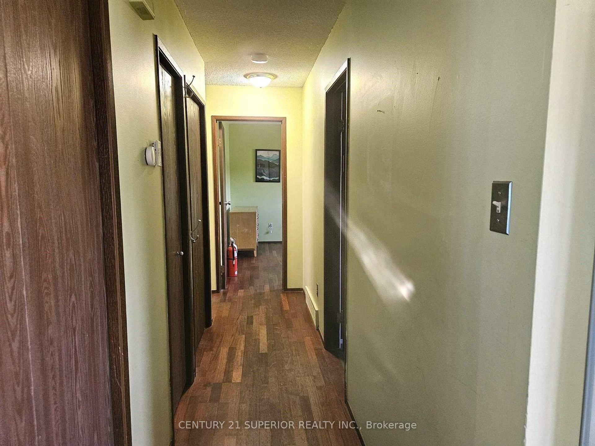 Photo 13 of 33 Godfrey Drive E, Marathon — HOMEH