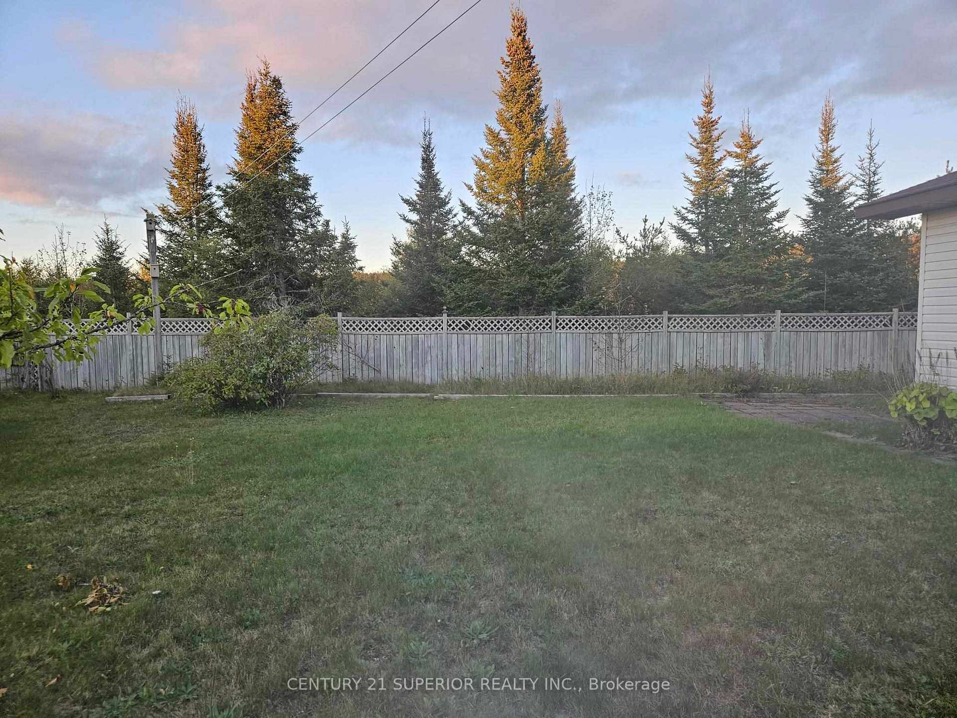 Photo 41 of 33 Godfrey Drive E, Marathon — HOMEH