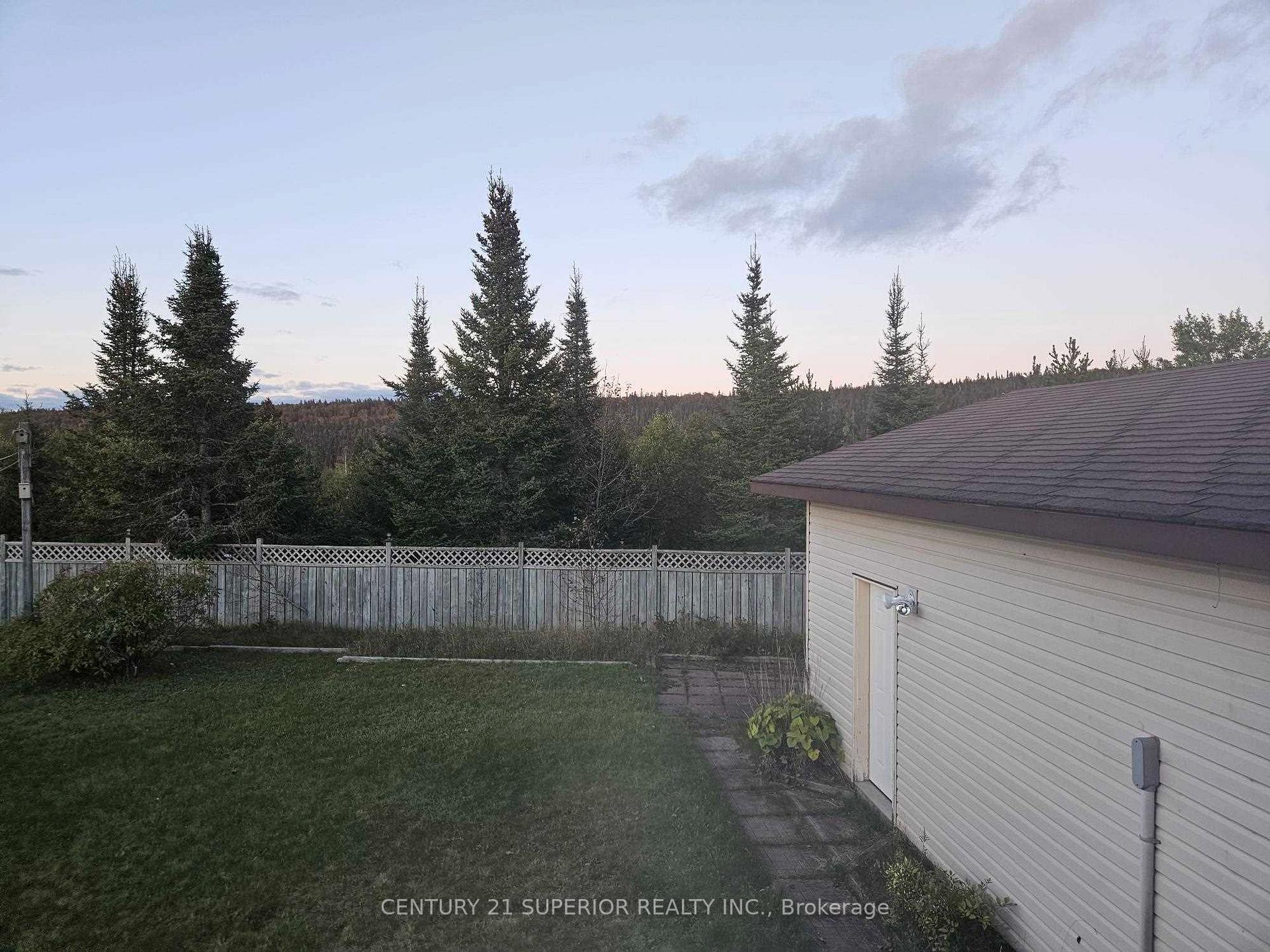 Photo 45 of 33 Godfrey Drive E, Marathon — HOMEH