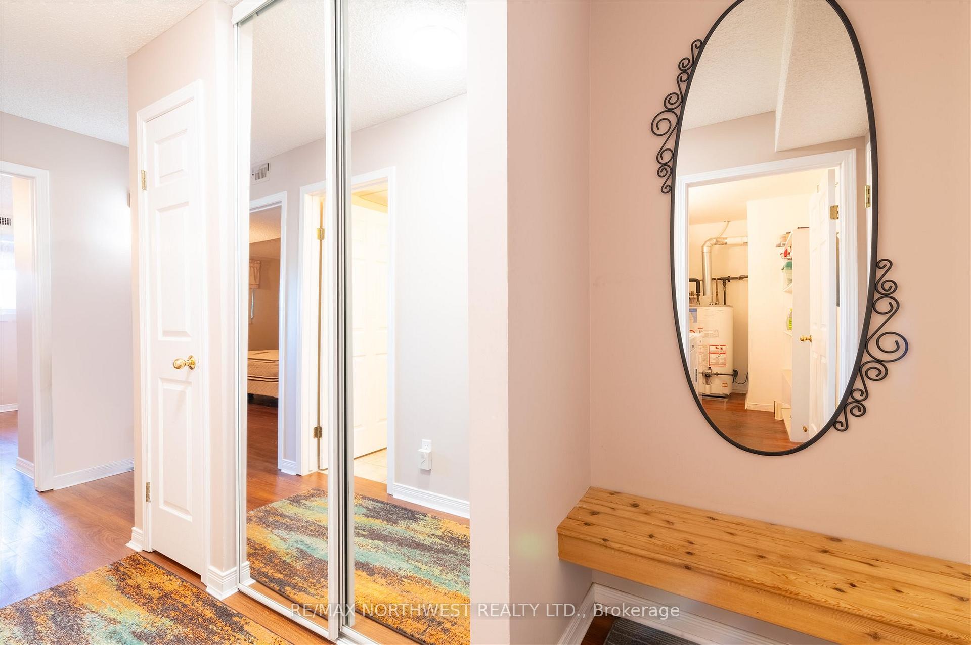 Photo 5 of Unit 302, 471 Lakeview Drive, Kenora, Norman — HOMEH