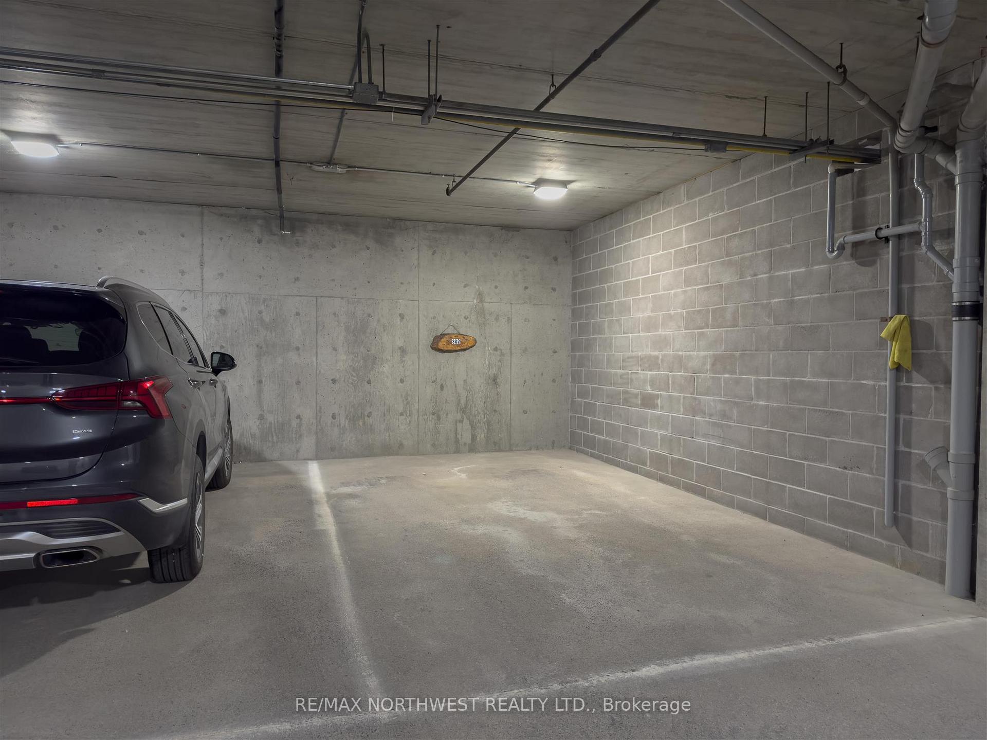 Photo 23 of Unit 302, 471 Lakeview Drive, Kenora, Norman — HOMEH